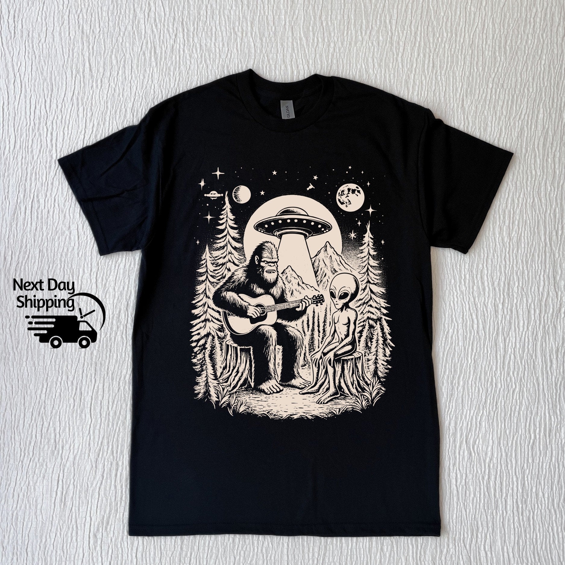 Bigfoot Playing Guitar Graphic T-Shirt - Alien UFO Vintage 90s Style Tee