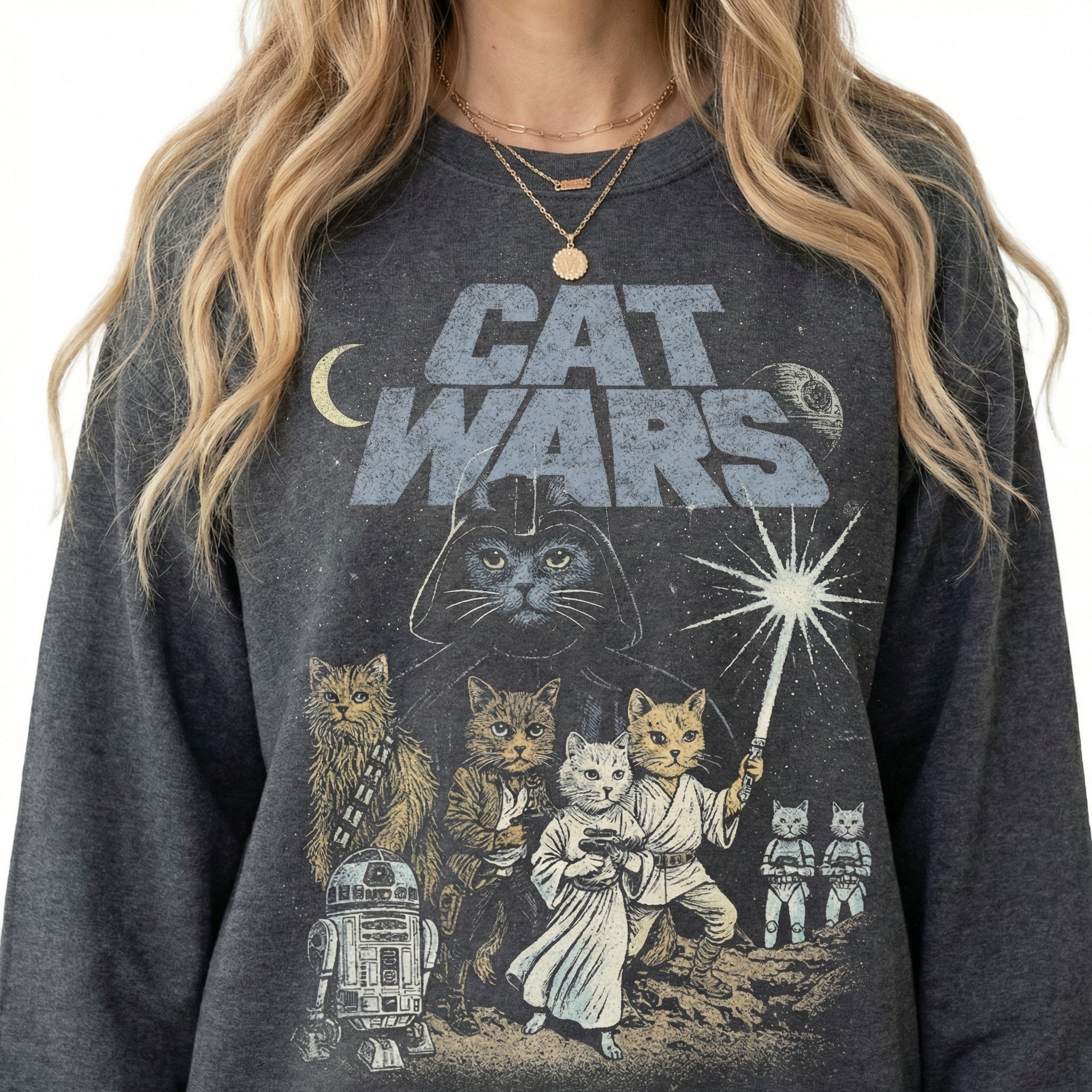 Cat Wars Vintage 90s Graphic T-Shirt – Retro Space Cat Sci-Fi Tee – Funny Cat Lover Gift