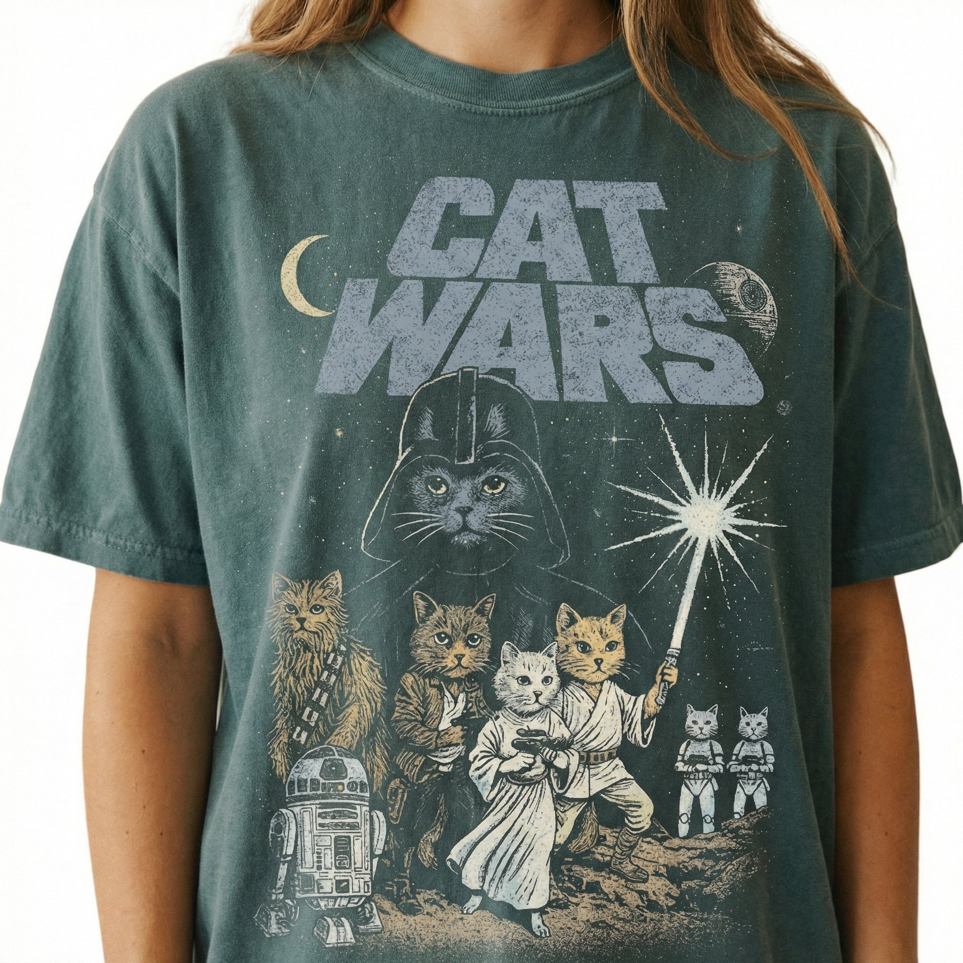Cat Wars Vintage 90s Graphic T-Shirt – Retro Space Cat Sci-Fi Tee – Funny Cat Lover Gift