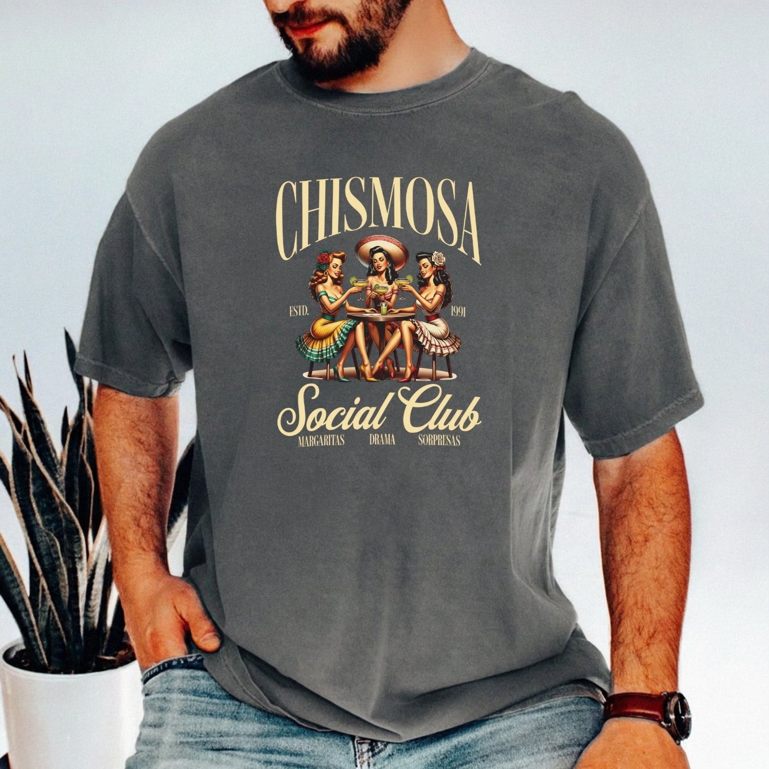Chismosa Social Club T-Shirt - Retro Hispanic Humor Graphic Tee