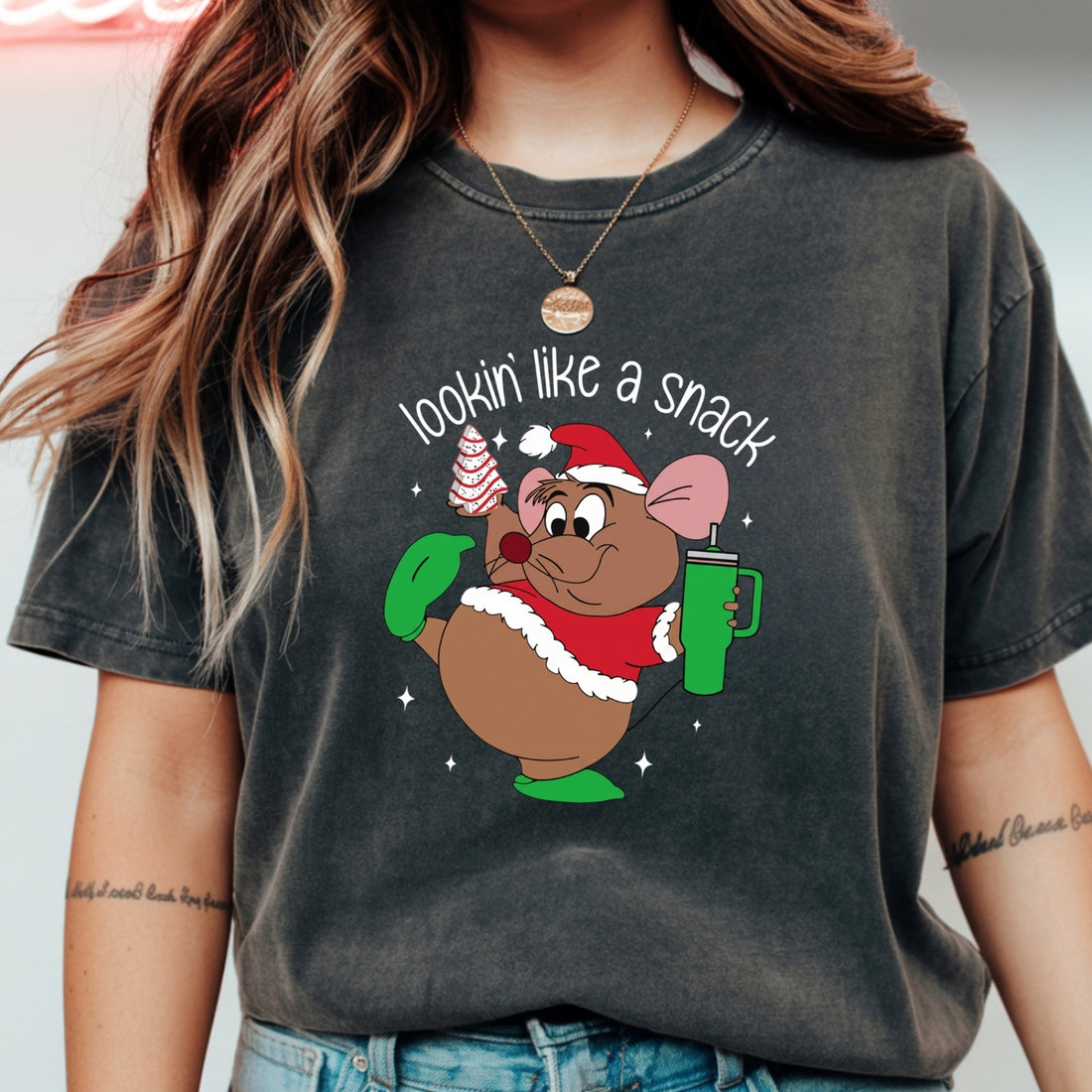 Chubby Holiday Mouse Christmas T-Shirt – Looking Like a Snack Funny Xmas Tee