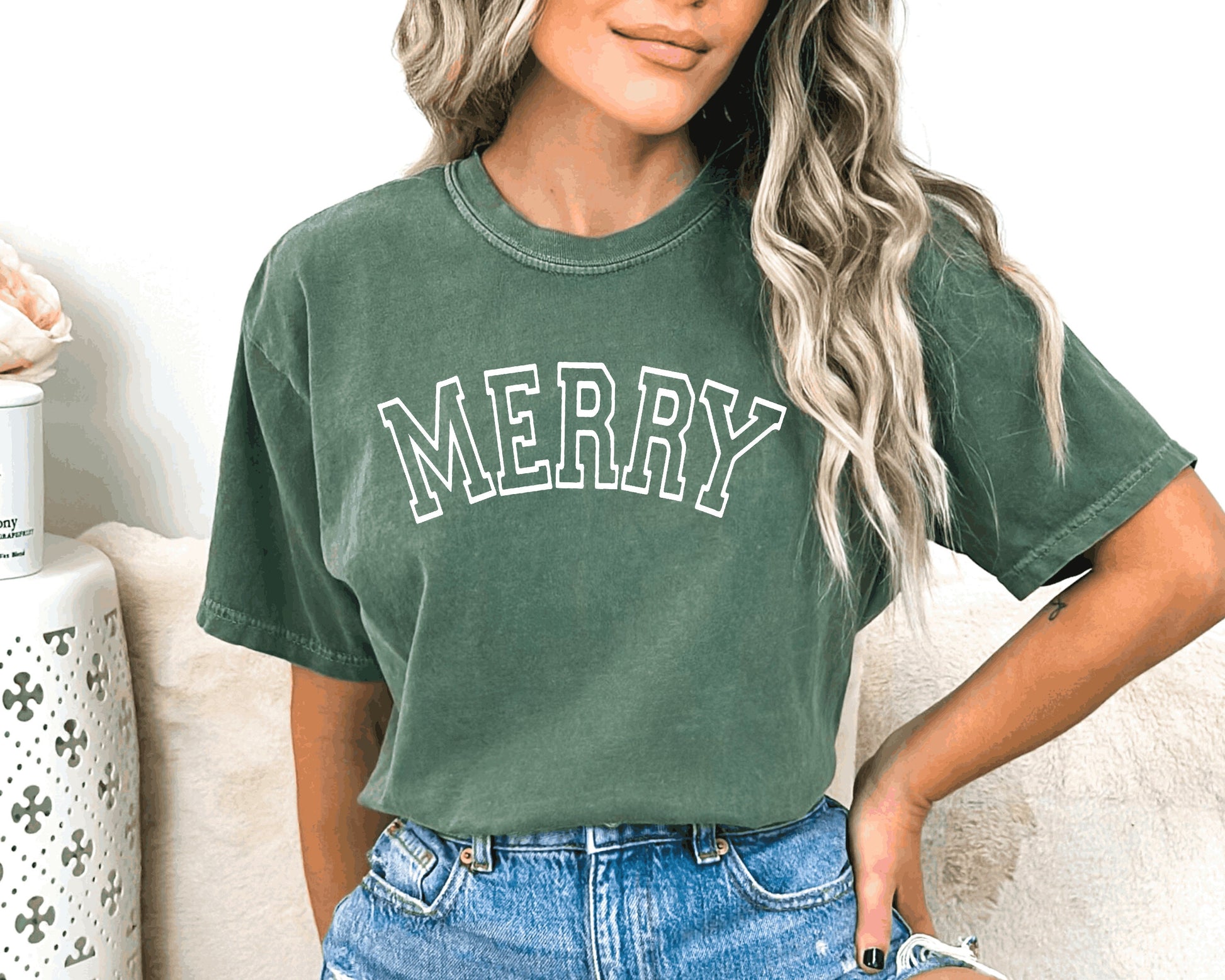 Merry & Bright Christmas Shirt – Cute Holiday Gift Graphic Tee