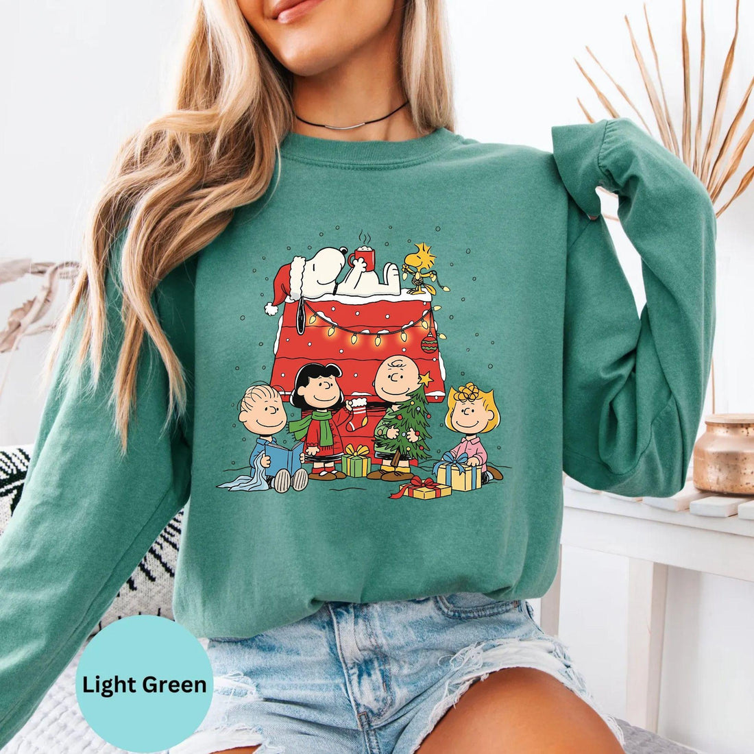 Snoopy Christmas Long Sleeve T-Shirt – Charlie Brown Holiday Family Graphic Tee