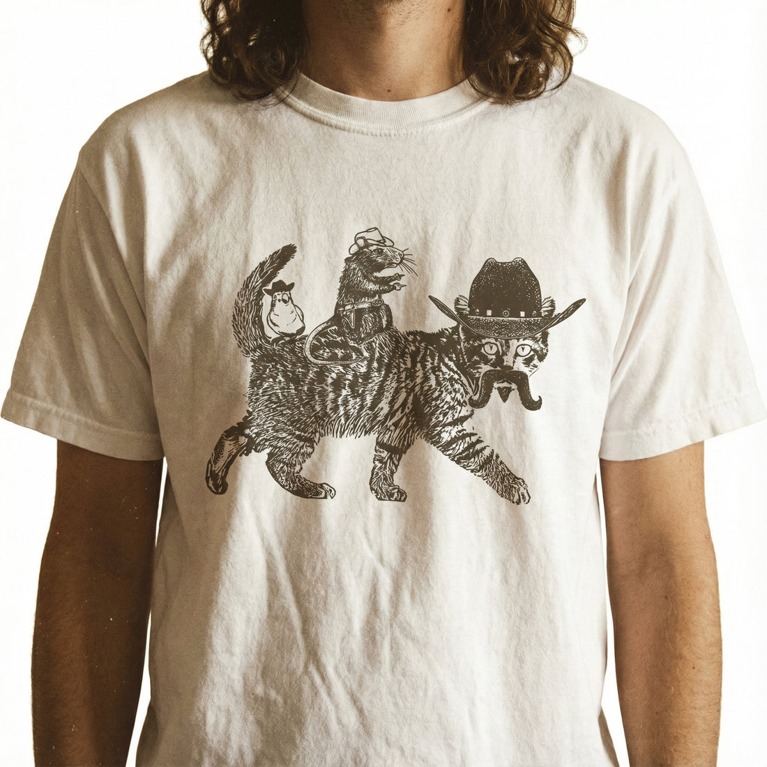 Cowboy Cat Funny Graphic T-Shirt - Meowdy Partner Vintage Western Tee