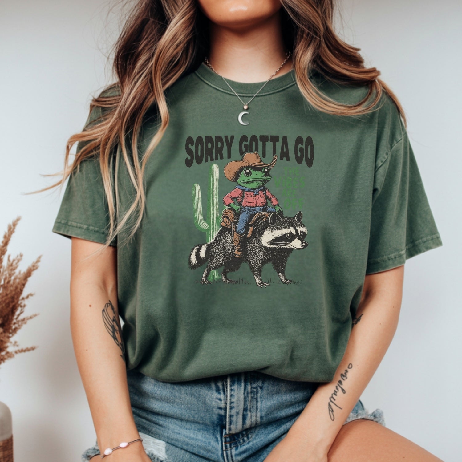 Cowboy Frog & Raccoon Sorry Gotta Go T-Shirt - The Vibes Are Off Funny Western Tee