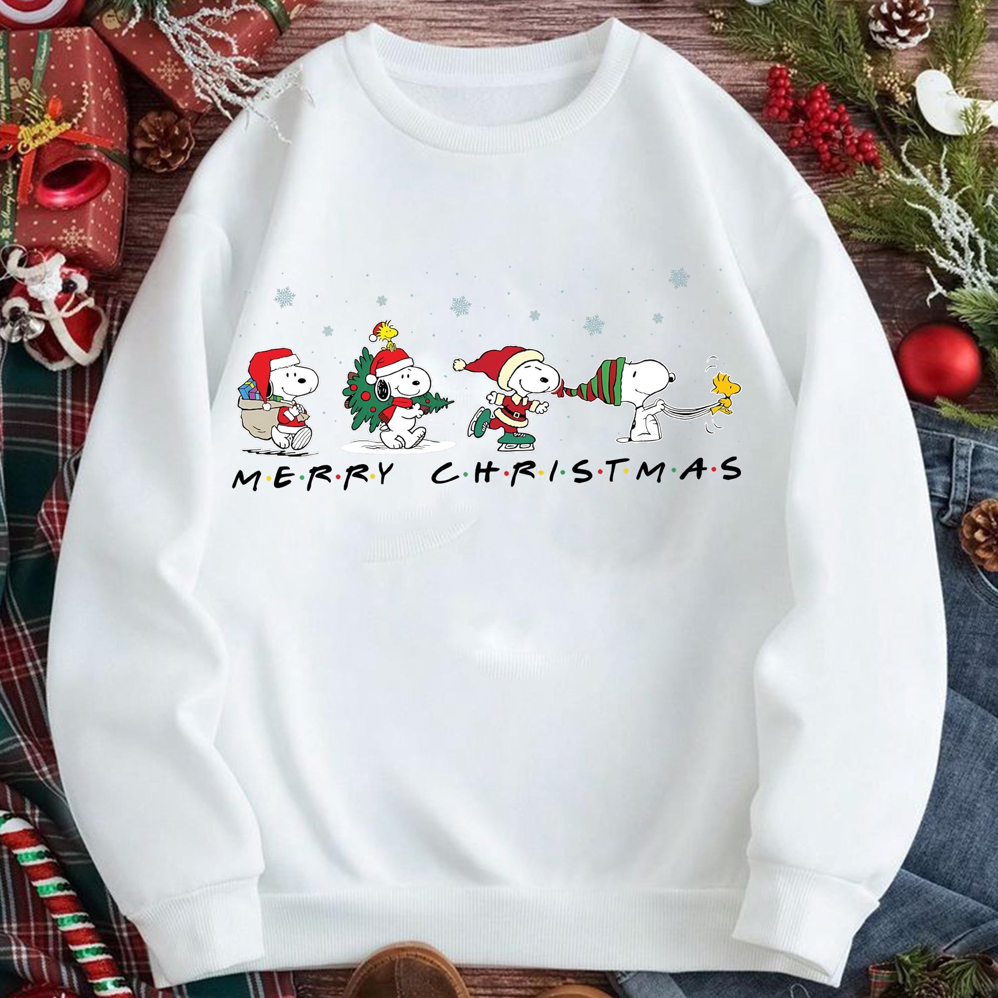 Cute Dog Christmas Sweatshirt – Retro Cartoon Beagle Holiday Graphic Pullover