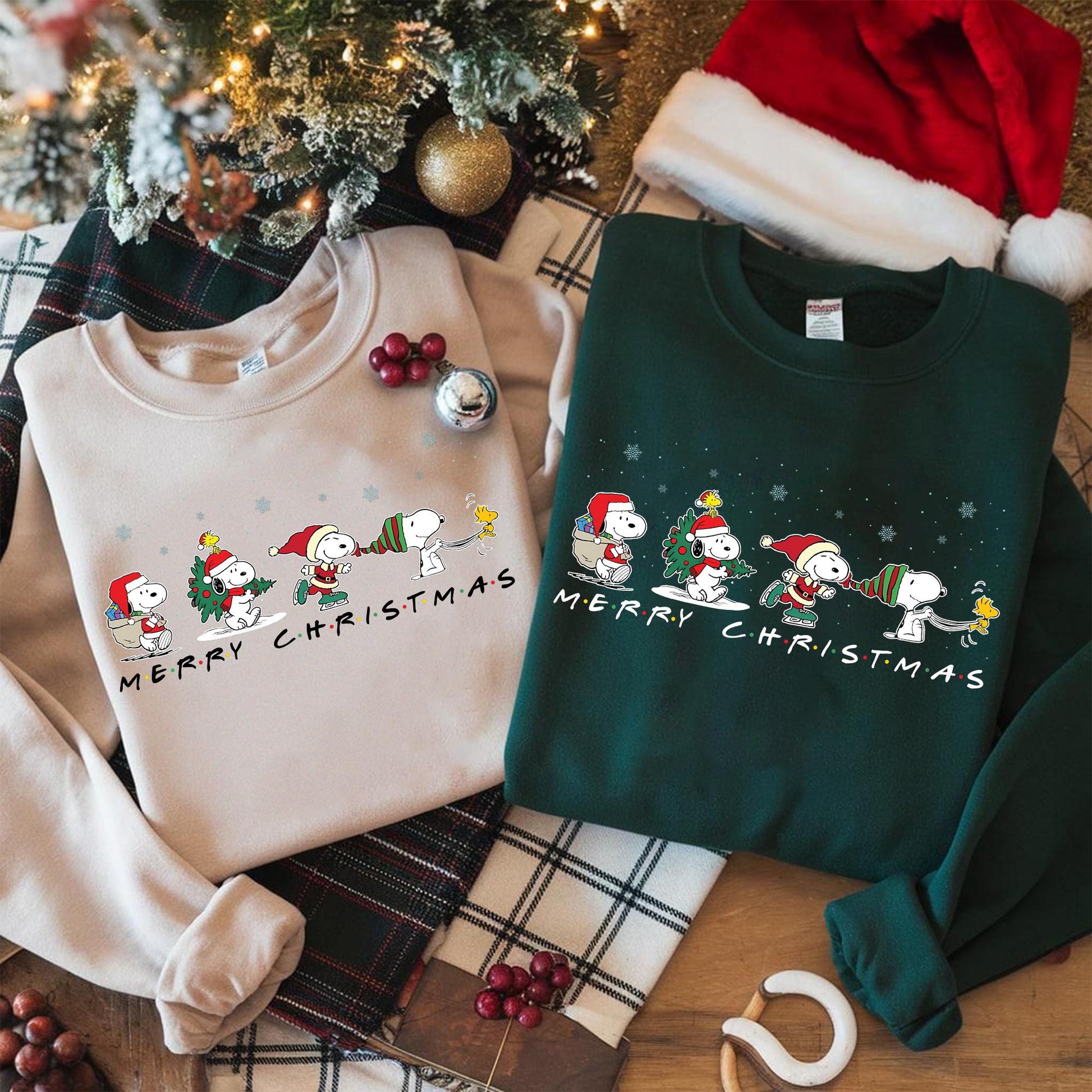 Cute Dog Christmas Sweatshirt – Retro Cartoon Beagle Holiday Graphic Pullover
