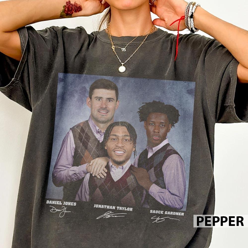 Daniel Jones Jonathan Taylor Sauce Gardner Vintage Football T-Shirt – New York Retro 90s Style Tee