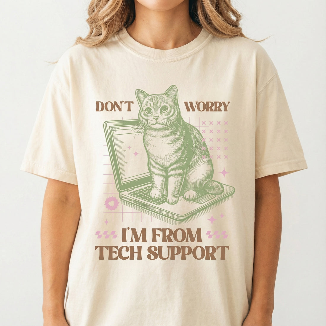 Don’t Worry I’m From Tech Support Cat T-Shirt – Vintage Funny Cat Graphic Tee