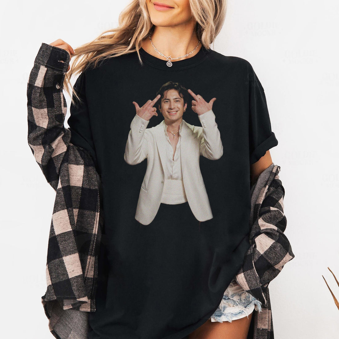 Enemies to Lovers Hockey Graphic T-Shirt – Vintage Rivalry Romance Tee