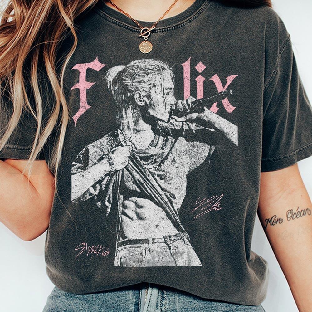 Felix SKZ Vintage Shirt – Stray Kids Graphic Tee – Retro K-Pop Fan Gift