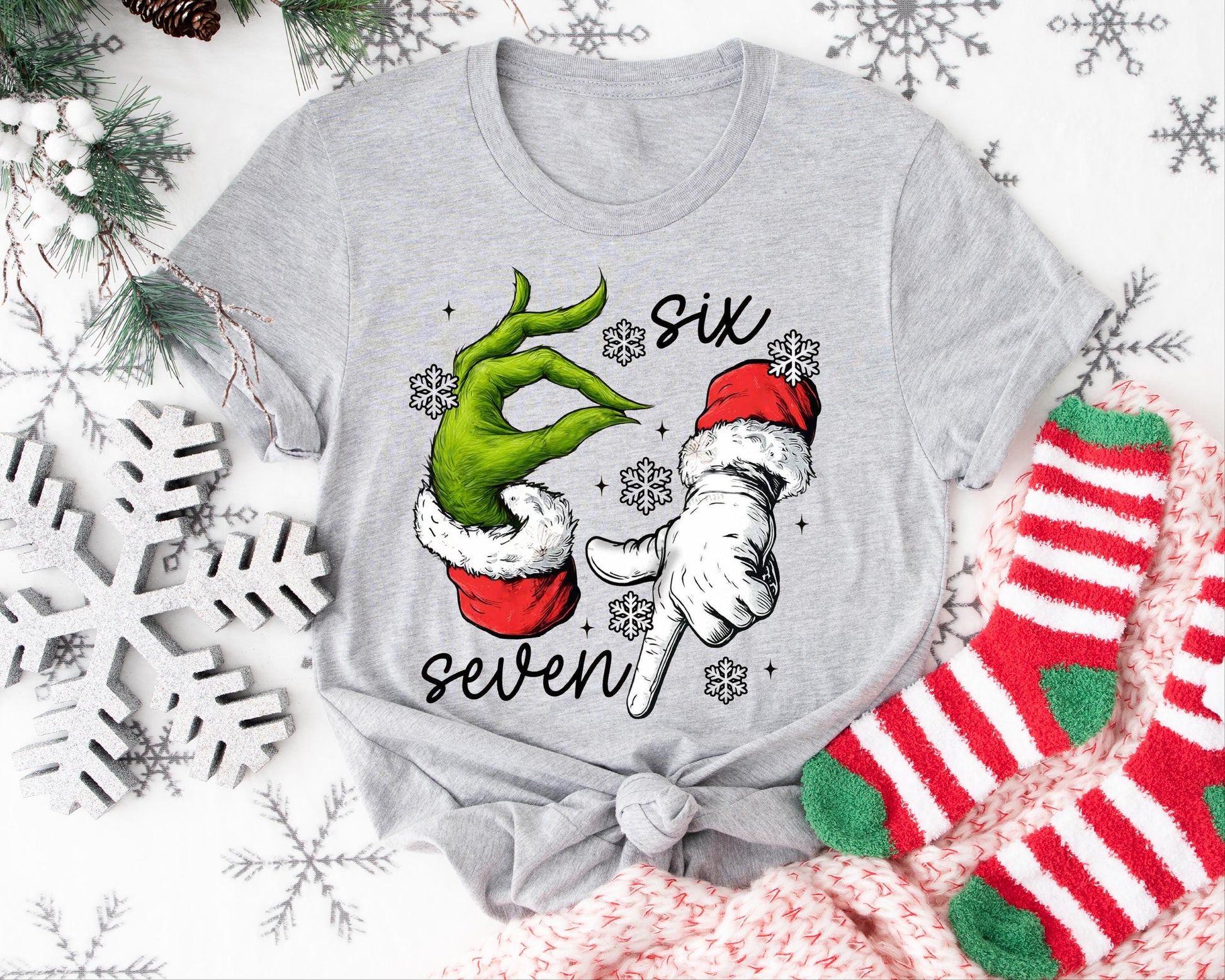 Funny Grinch Six Seven Meme Christmas T-Shirt – Viral Gen Z Holiday Humor Tee
