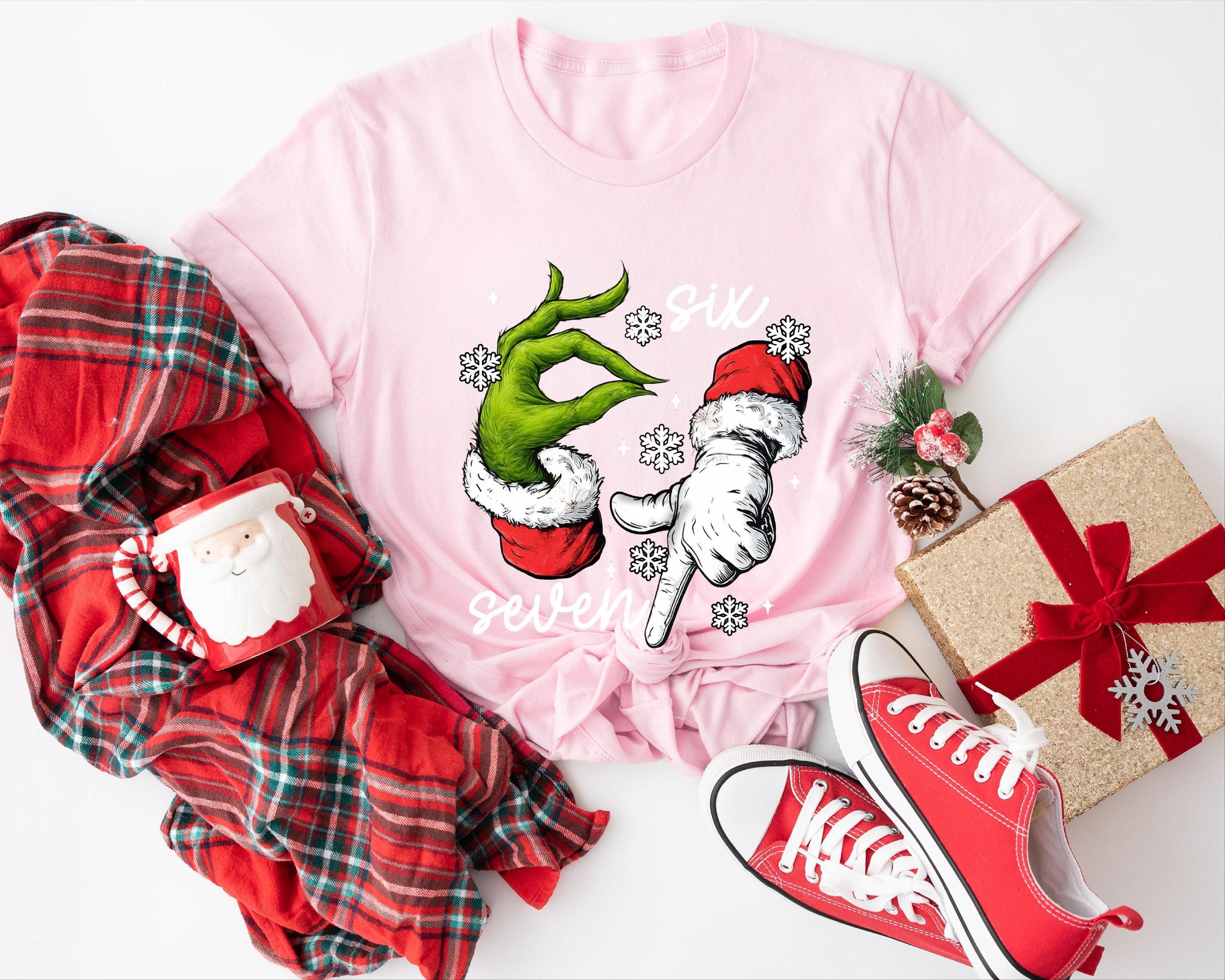 Funny Grinch Six Seven Meme Christmas T-Shirt – Viral Gen Z Holiday Humor Tee