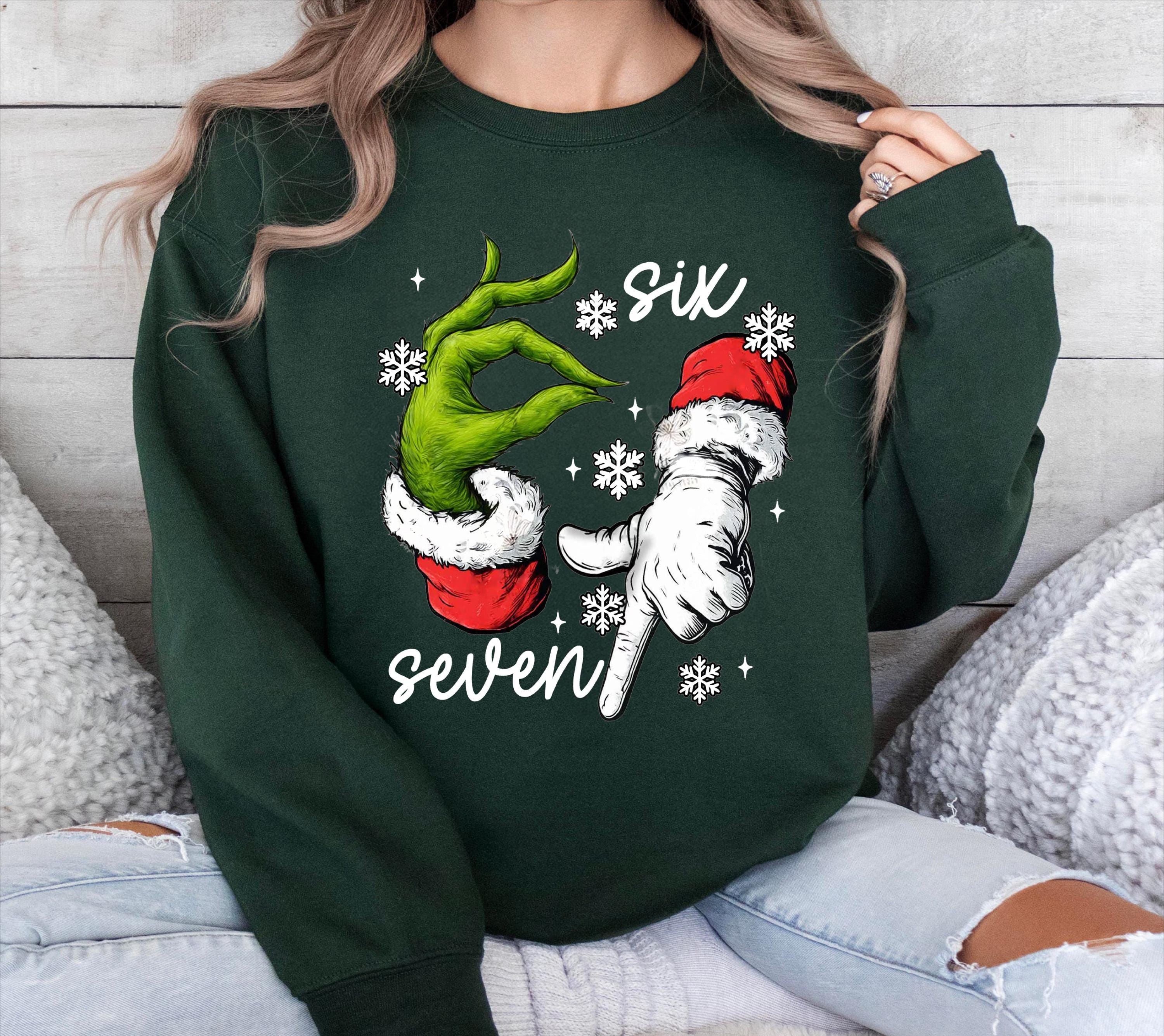 Funny Grinch Six Seven Meme Christmas T-Shirt – Viral Gen Z Holiday Humor Tee