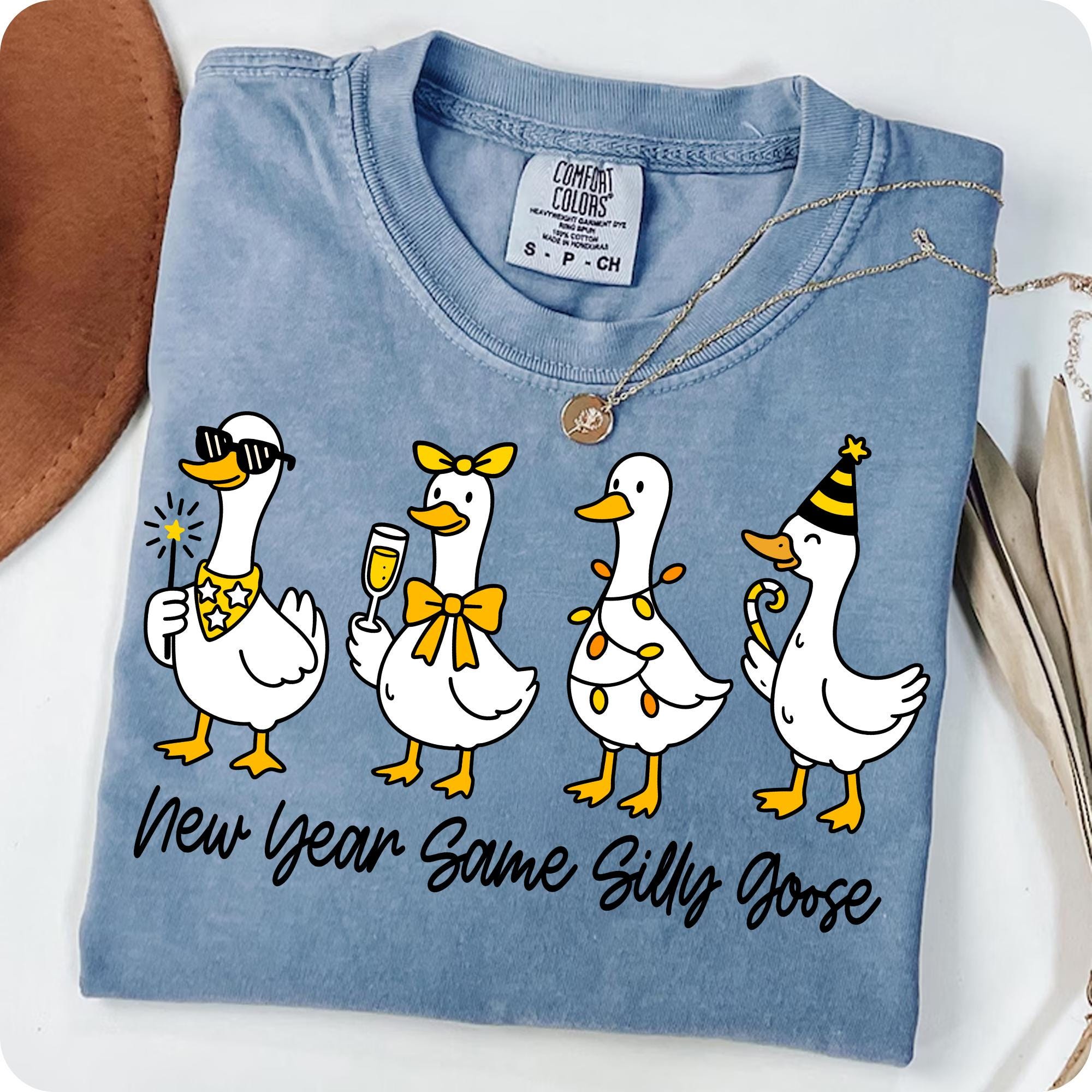 Funny New Year Silly Goose Shirt – Trendy Coquette Holiday Graphic Tee 2026