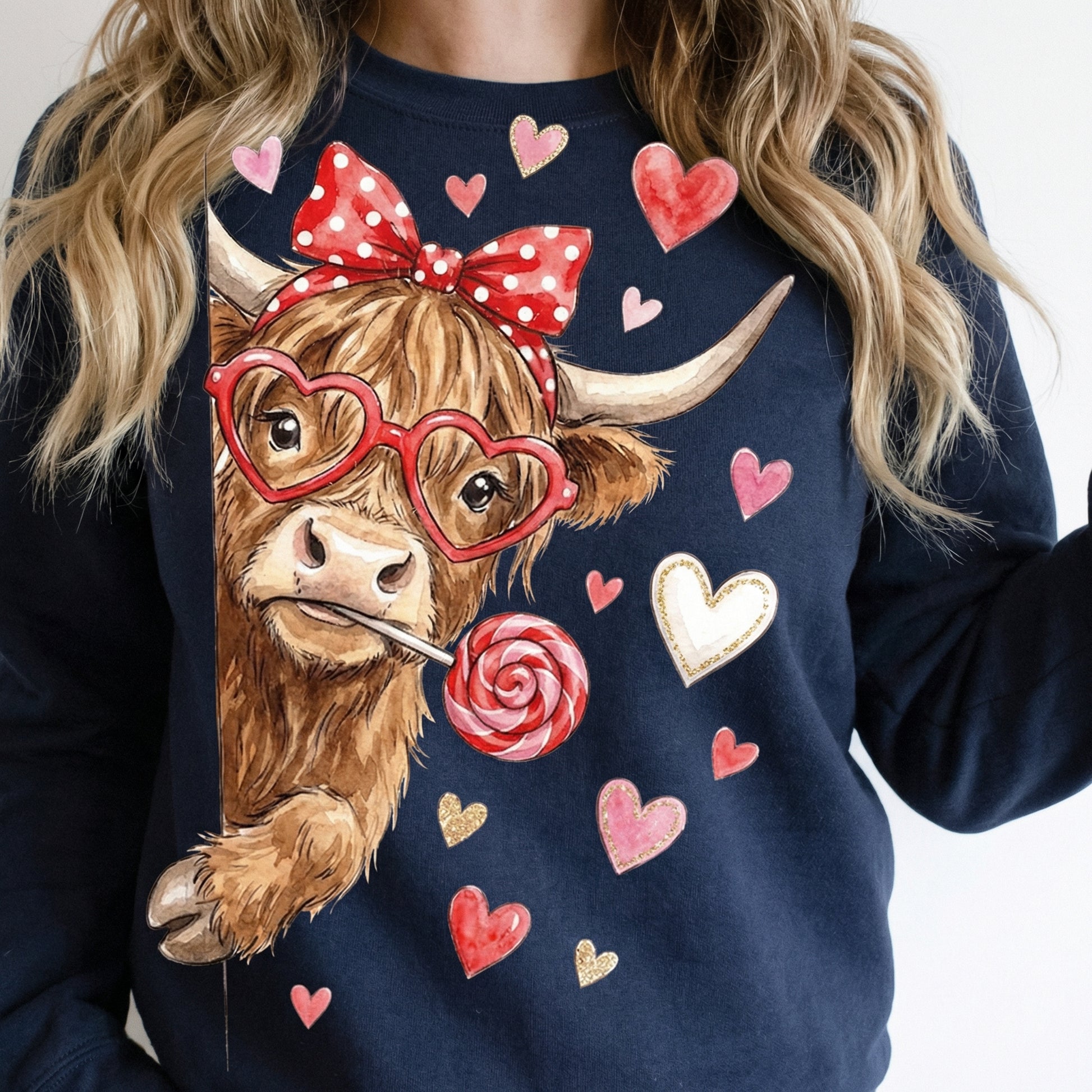 Funny Valentine Highland Cow T-Shirt - Howdy Valentine Coquette Graphic Tee - Love XOXO Heart