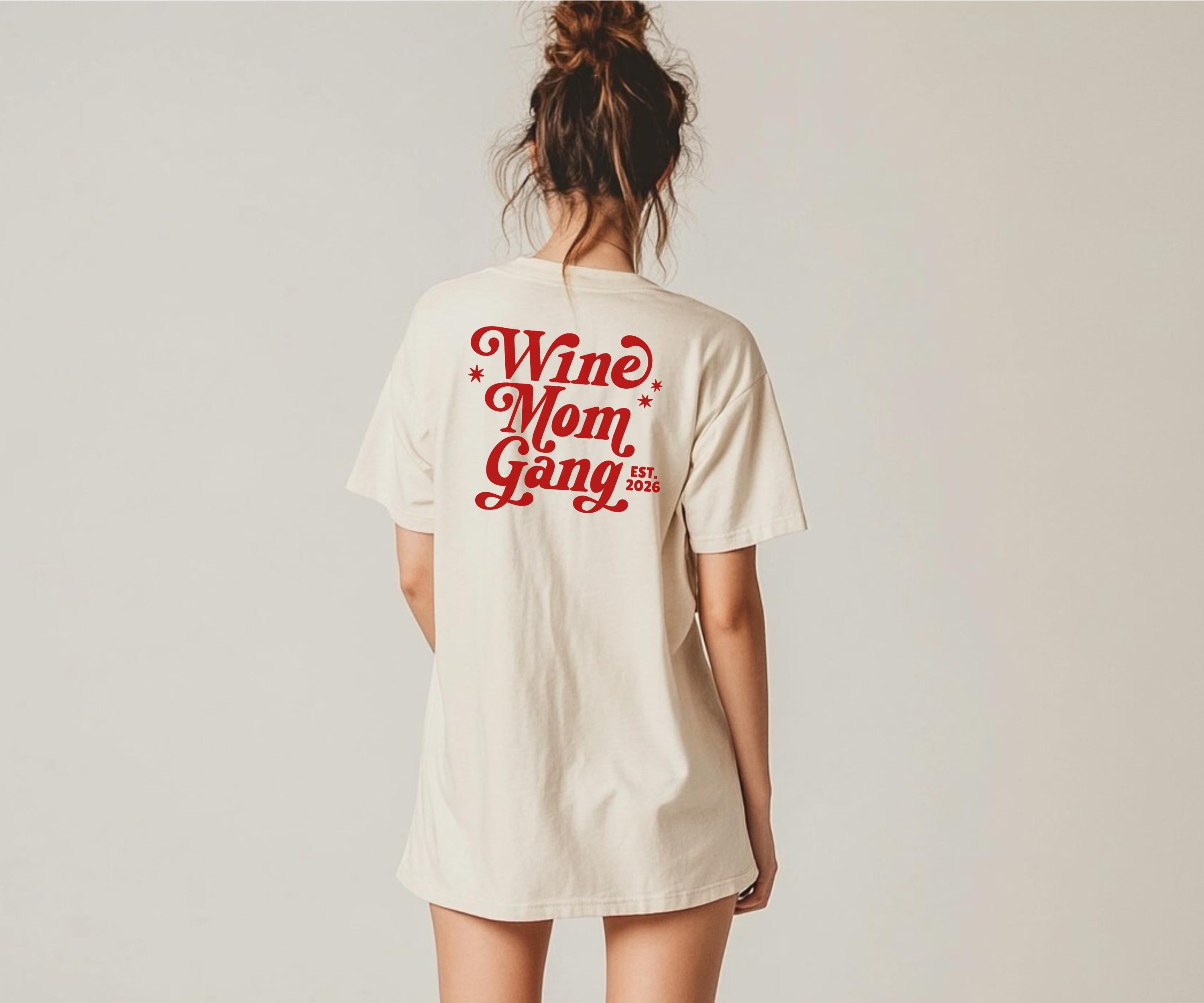 Funny Wine Mom Graphic T-Shirt – Organized Moms Humor Tee
