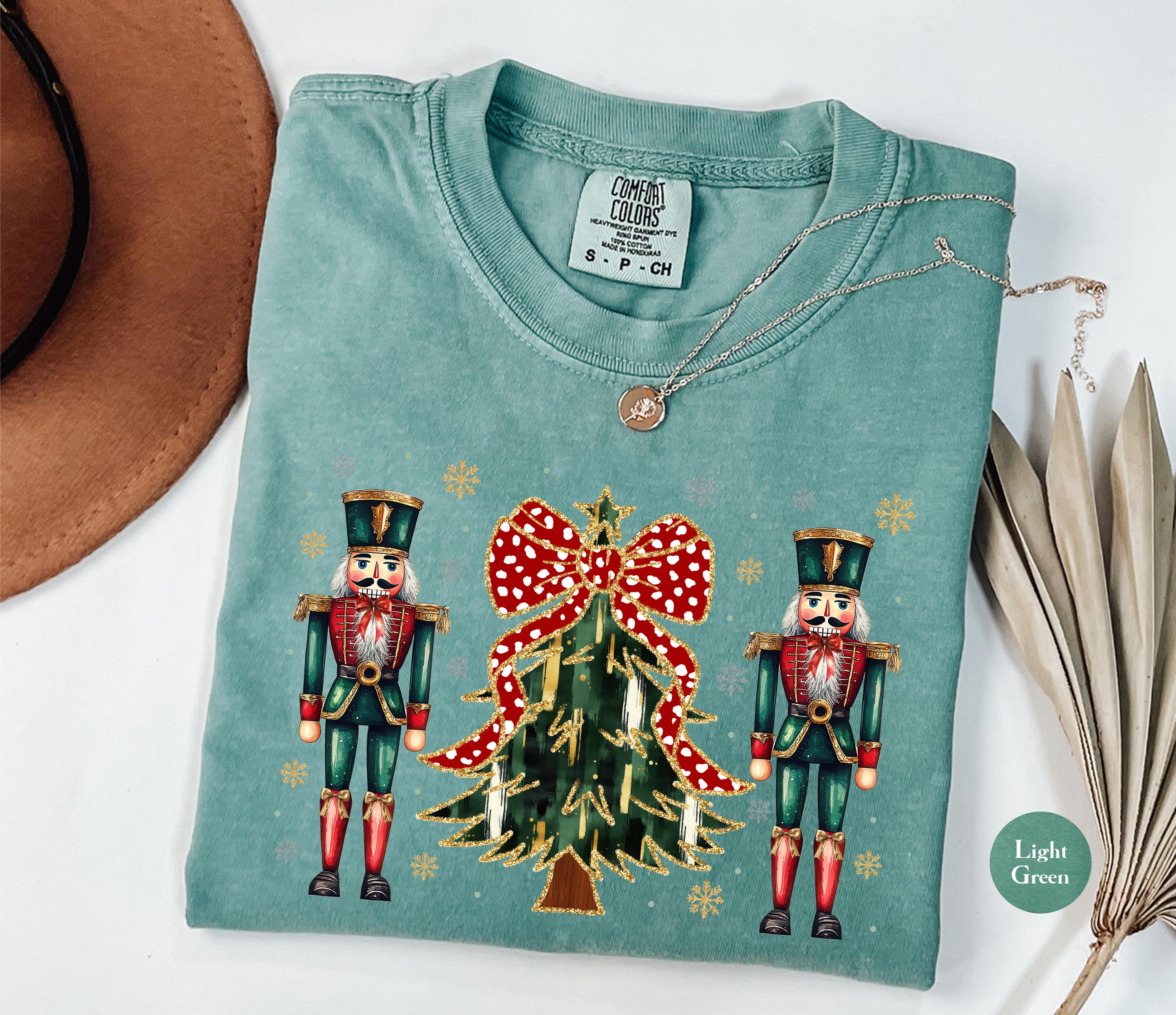 Glitter Nutcracker Christmas Shirt – Retro Pink Nutcracker Tree Tee, Cute Holiday Party Matching Top
