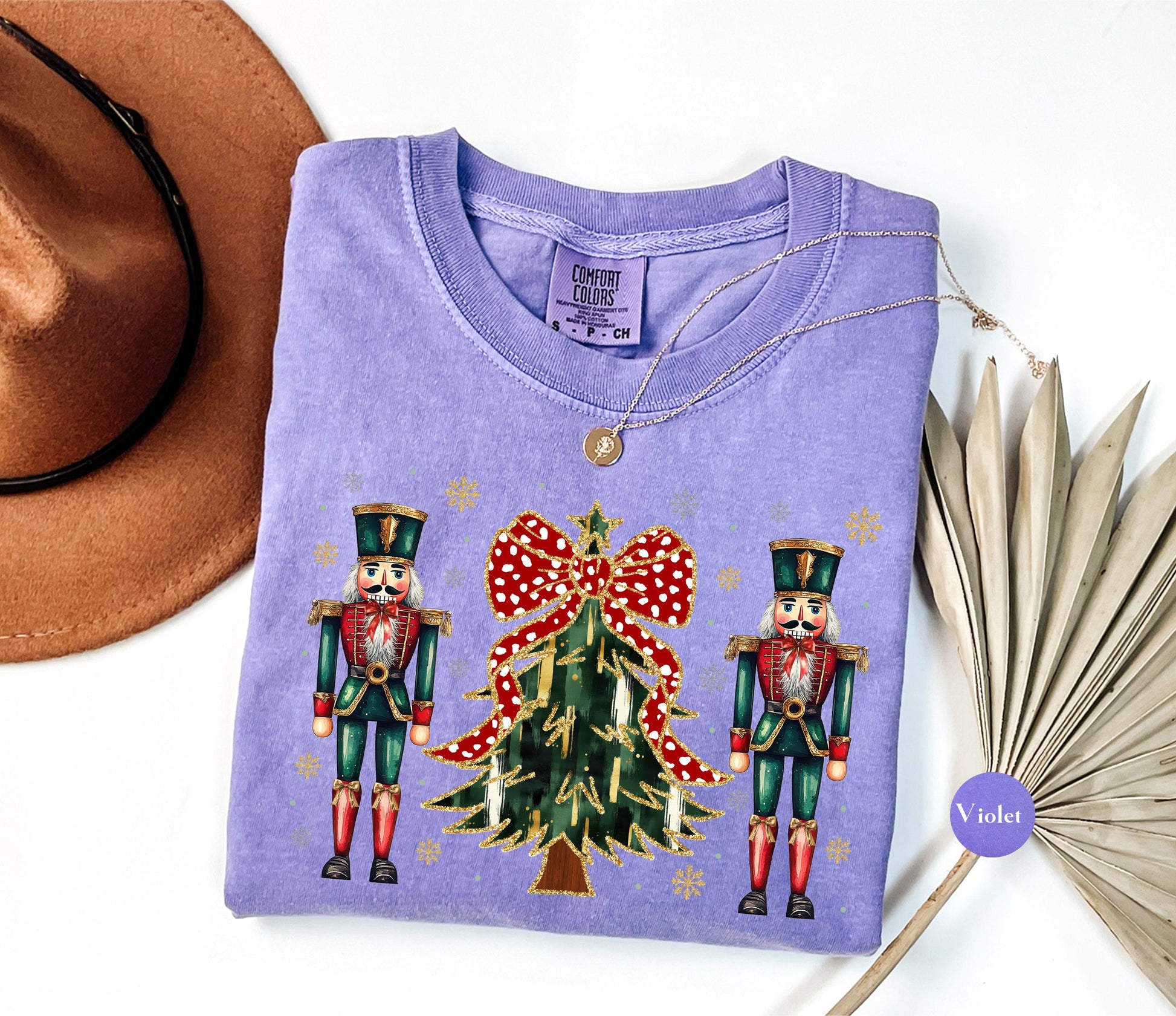 Glitter Nutcracker Christmas Shirt – Retro Pink Nutcracker Tree Tee, Cute Holiday Party Matching Top