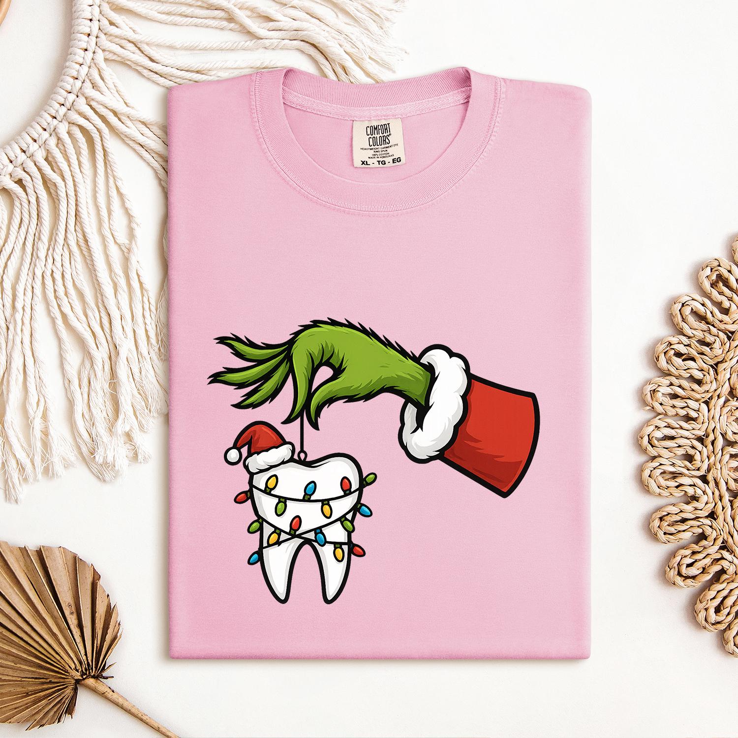 Grinch Inspired Christmas Dental Shirt – Funny Dentist Xmas T-Shirt