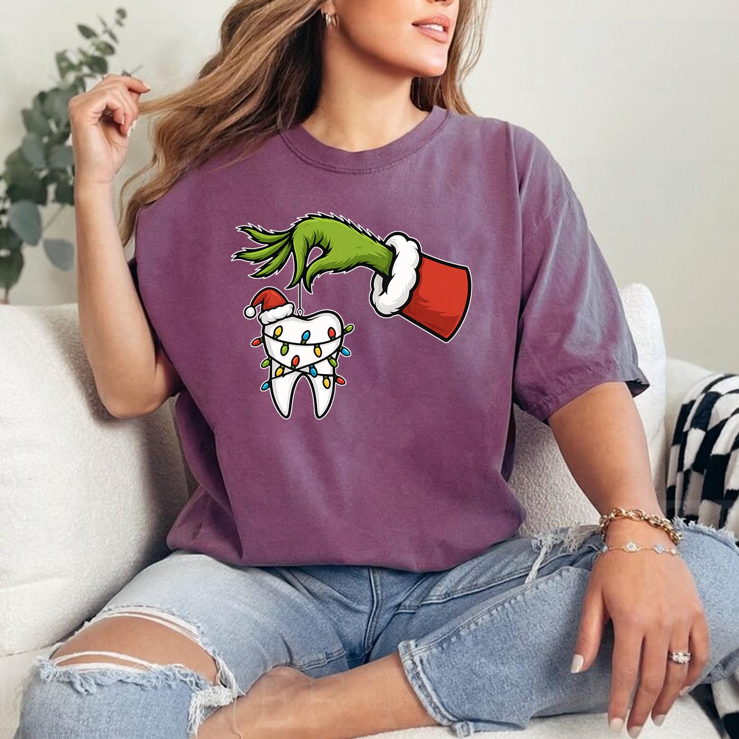 Grinch Inspired Christmas Dental Shirt – Funny Dentist Xmas T-Shirt