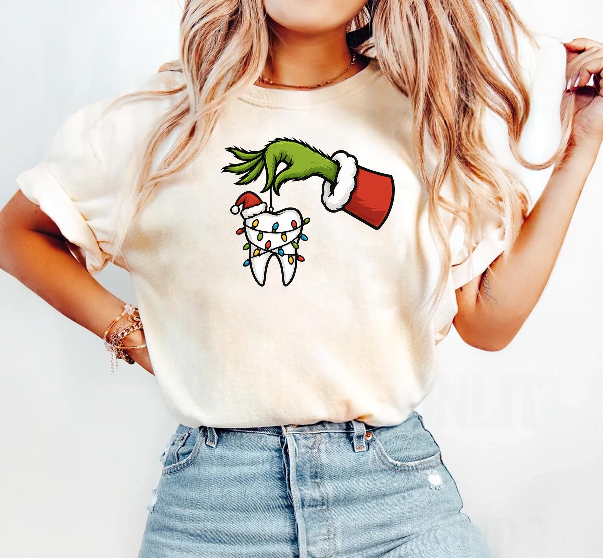 Grinch Inspired Christmas Dental Shirt – Funny Dentist Xmas T-Shirt