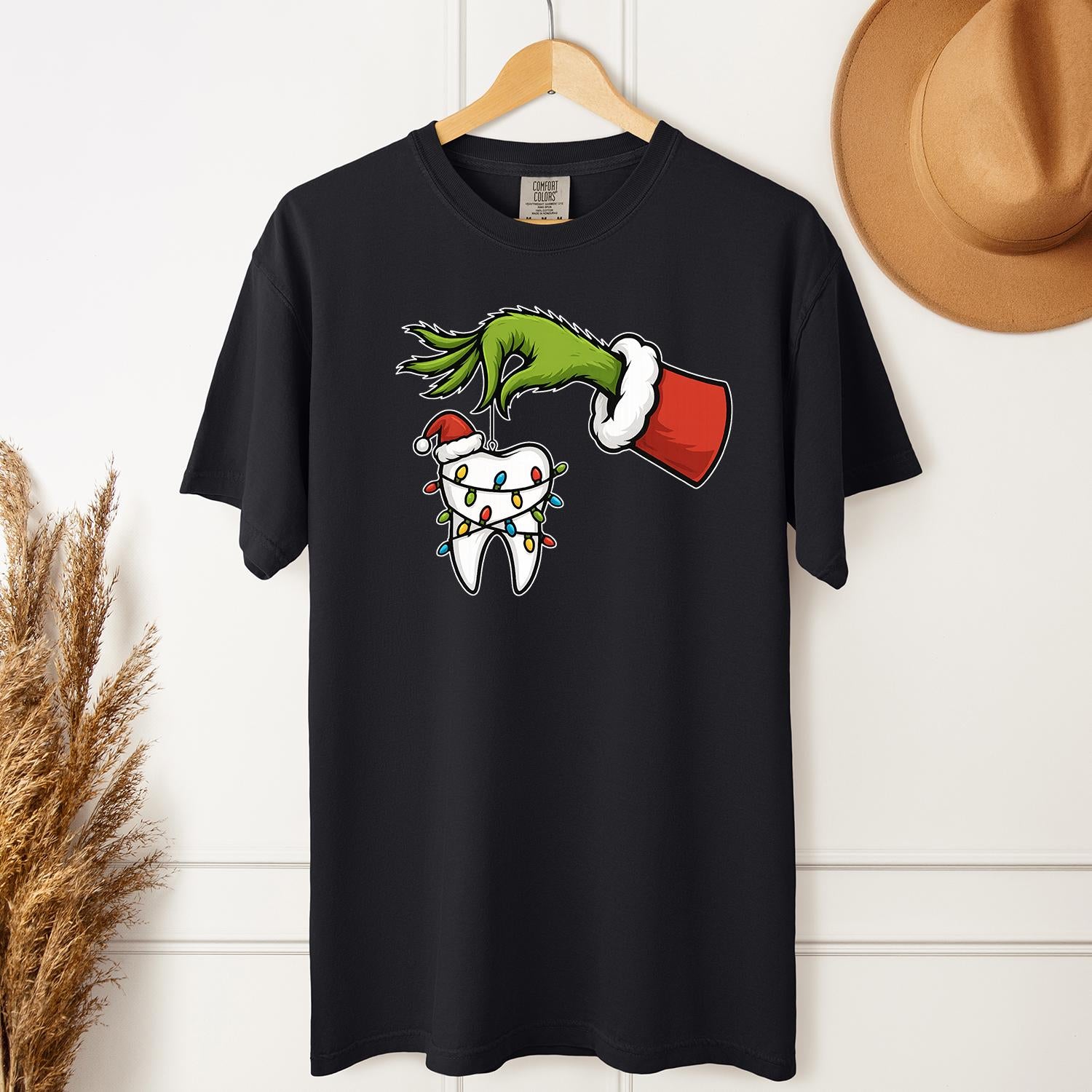Grinch Inspired Christmas Dental Shirt – Funny Dentist Xmas T-Shirt