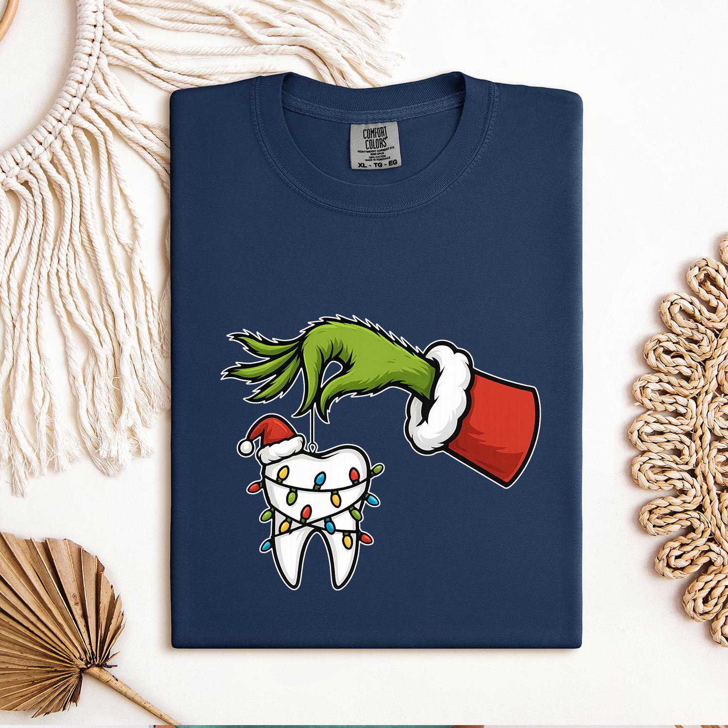 Grinch Inspired Christmas Dental Shirt – Funny Dentist Xmas T-Shirt