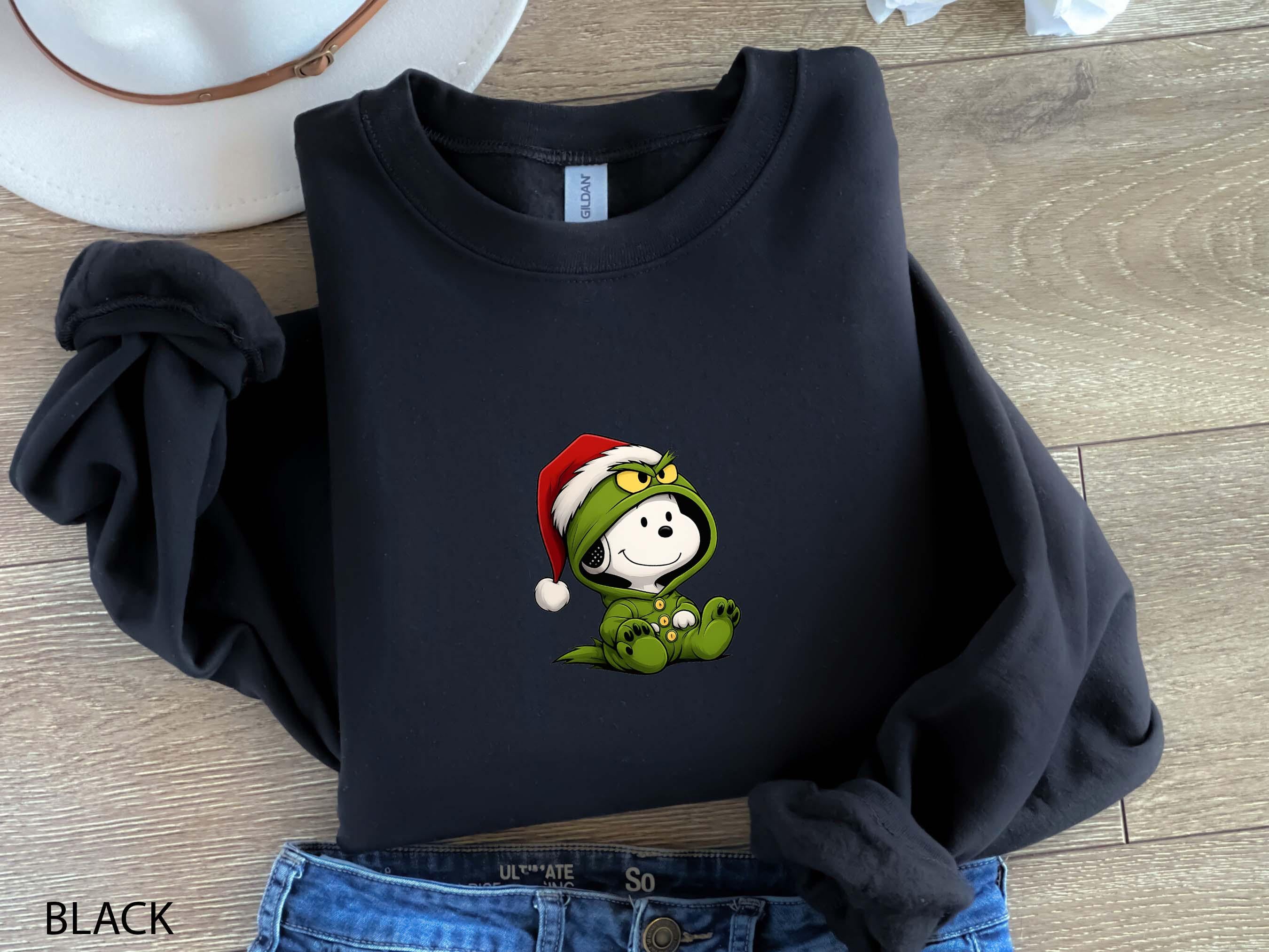 Green Furry Grump & Beagle Christmas Sweatshirt – Cute Holiday Gift