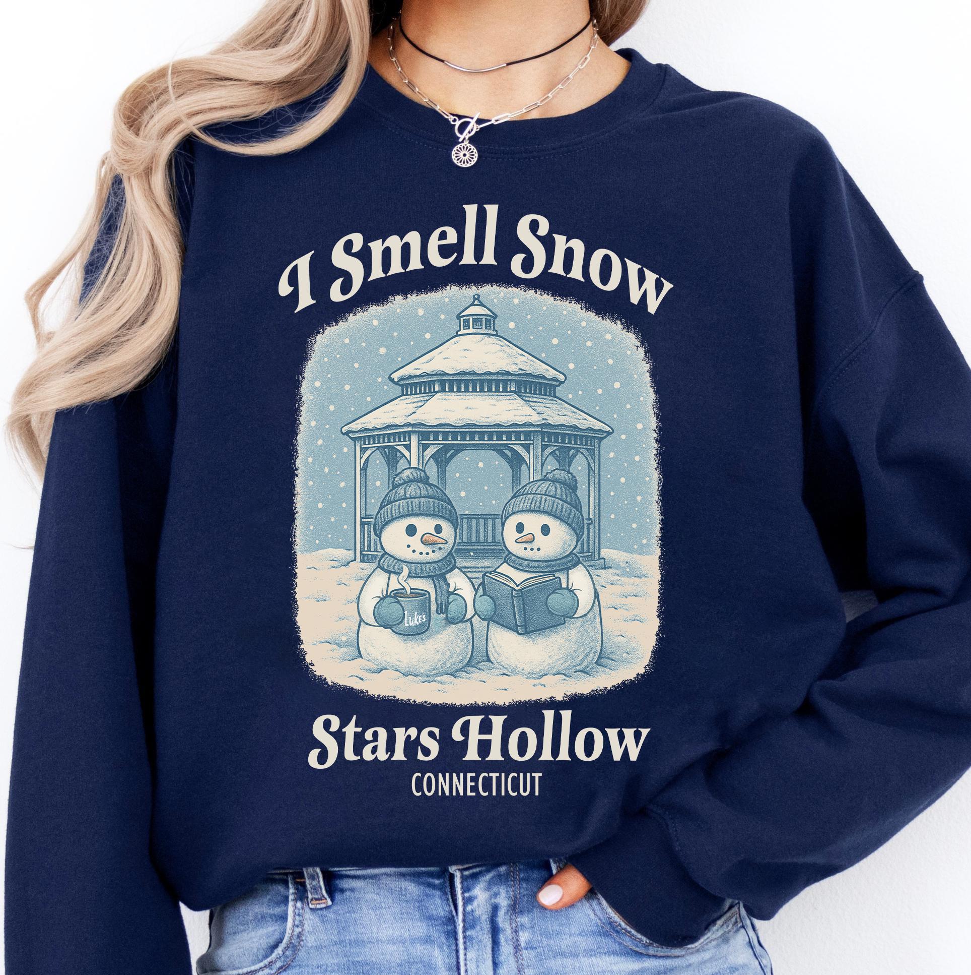 Stars Hollow I Smell Snow Shirt – Luke Snowman Christmas Tee & Holiday Gift
