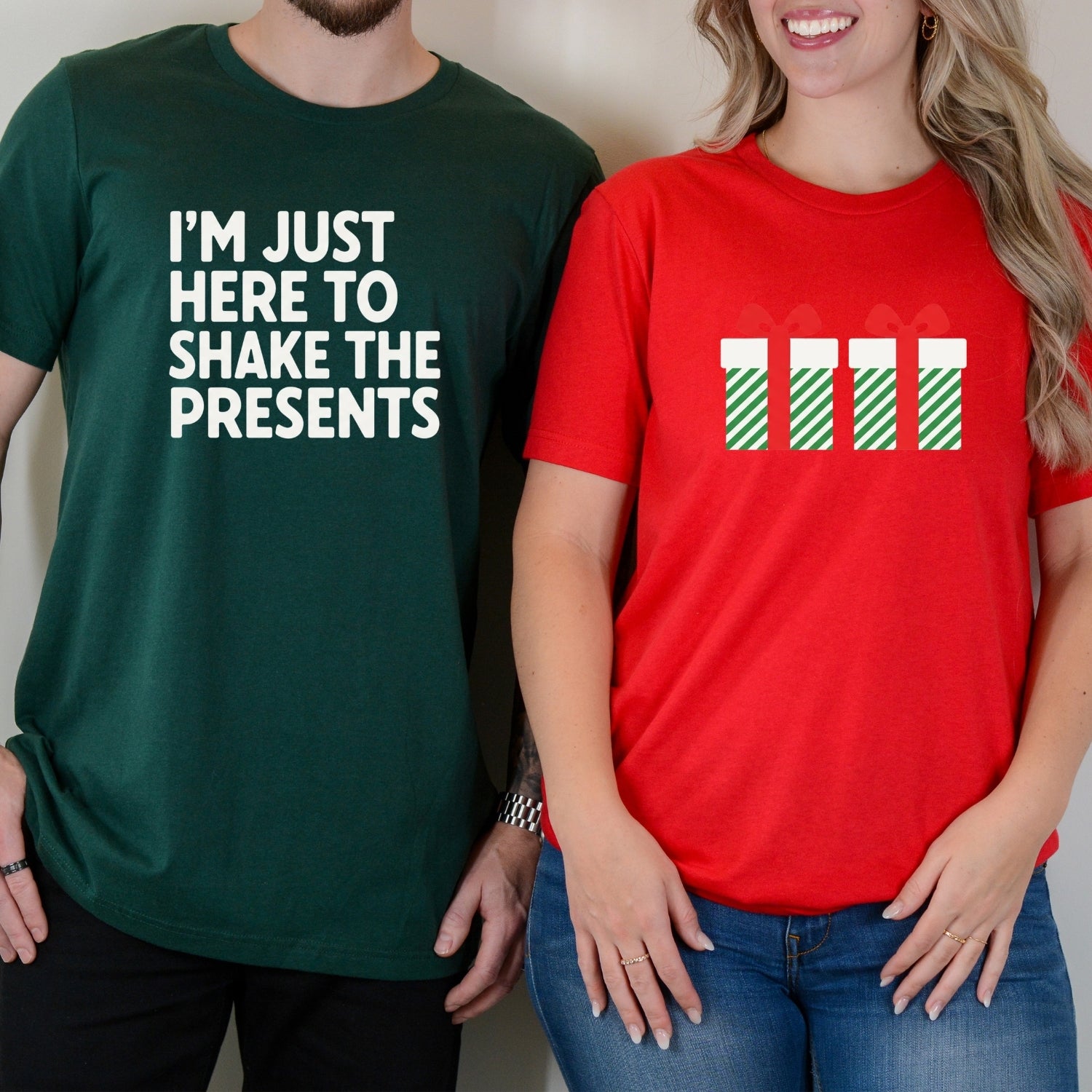 I'm Just Here To Shake The Presents Funny Matching T-Shirts For Couples