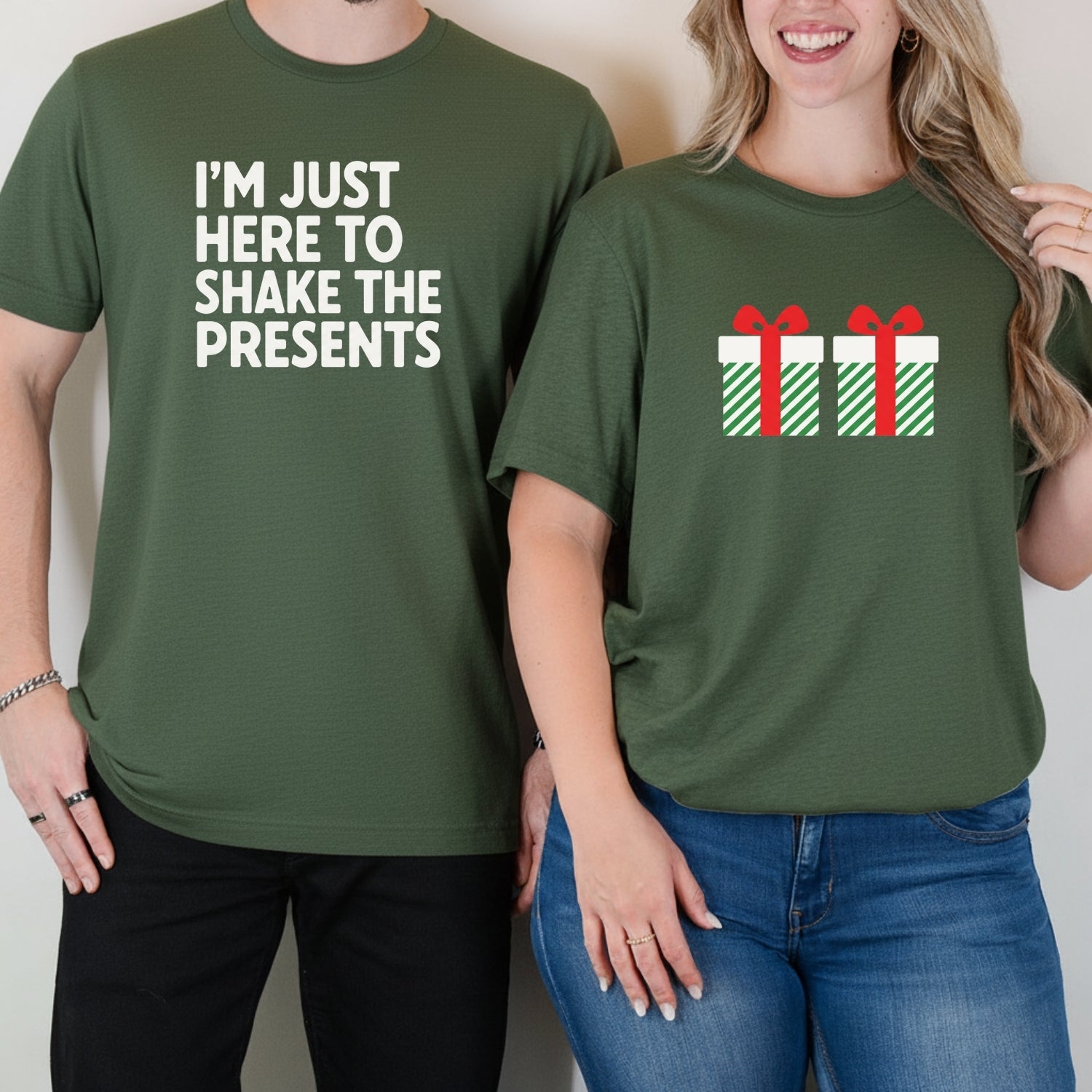 I'm Just Here To Shake The Presents Funny Matching T-Shirts For Couples