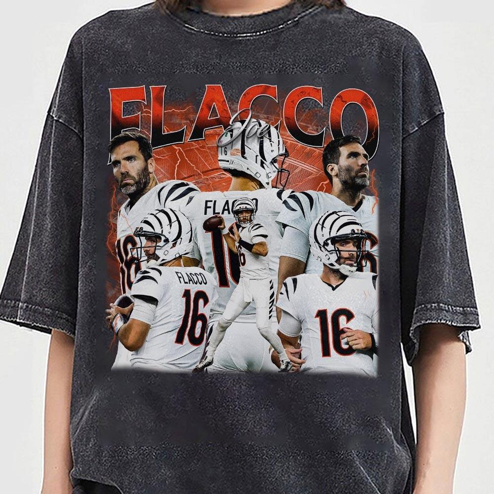 Joe Flacco Vintage Bootleg 90s T-Shirt – Cleveland Football Retro Game Day Tee