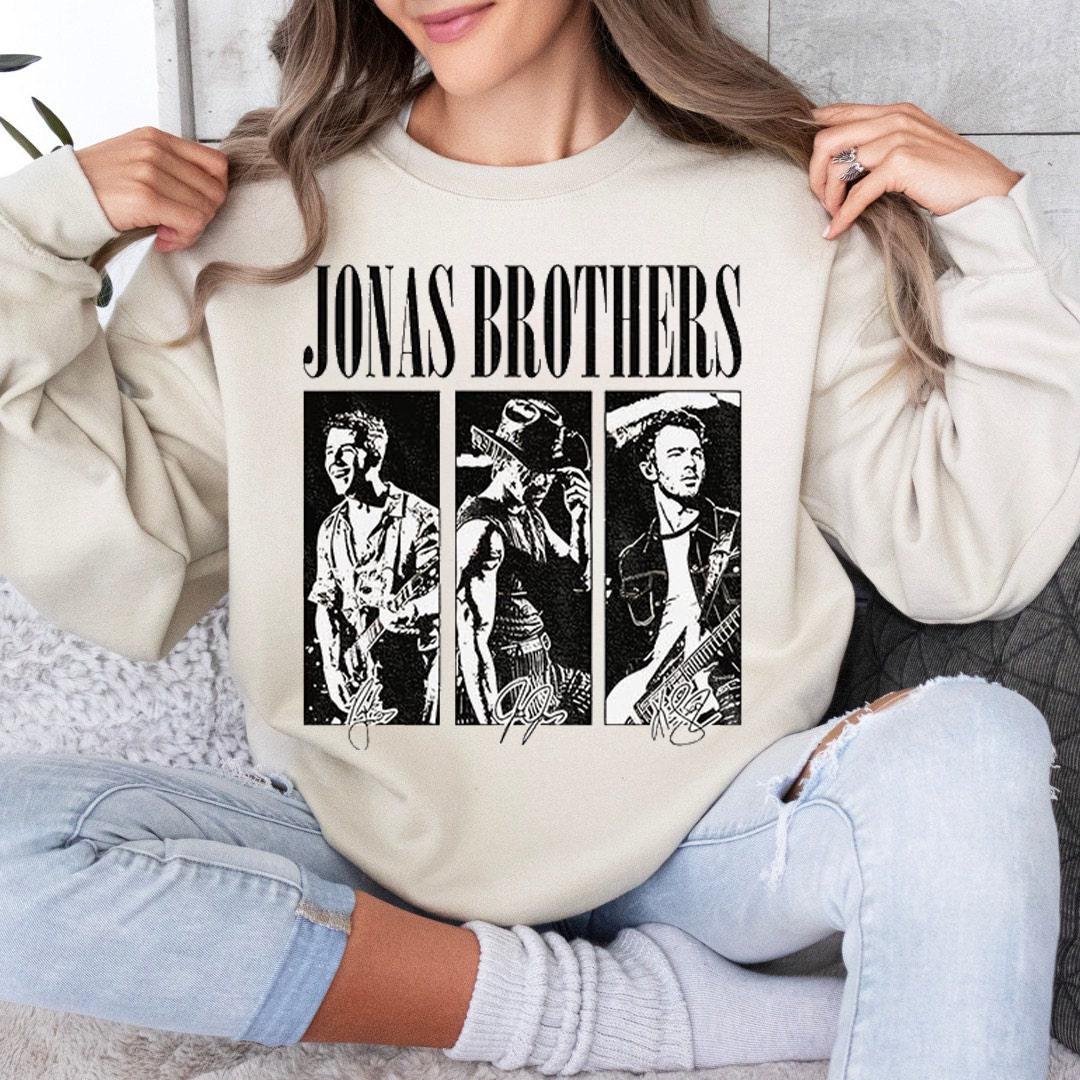 Joe Jonas Concert T-Shirt – Retro Three Brothers Music Fandom Tee