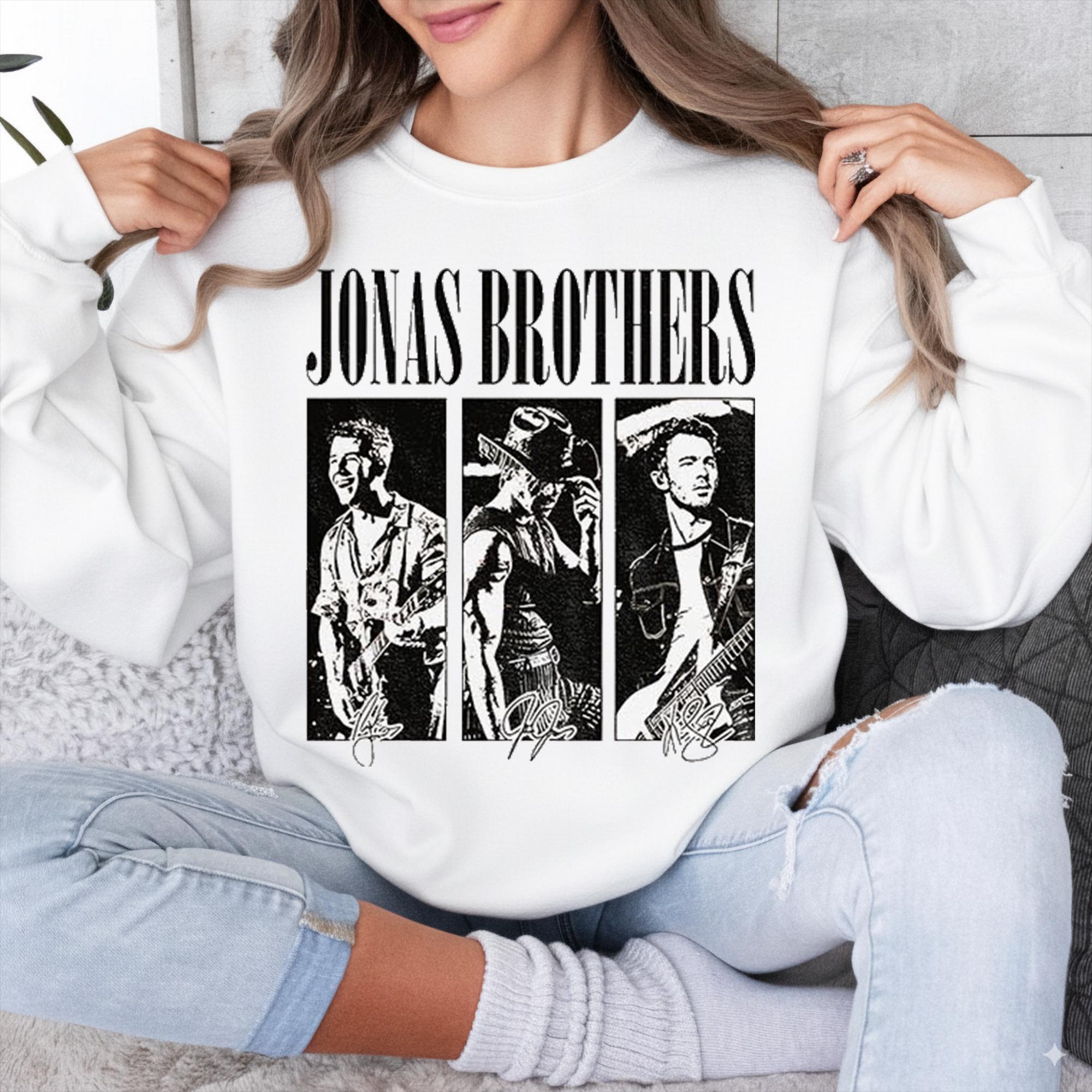 Joe Jonas Concert T-Shirt – Retro Three Brothers Music Fandom Tee