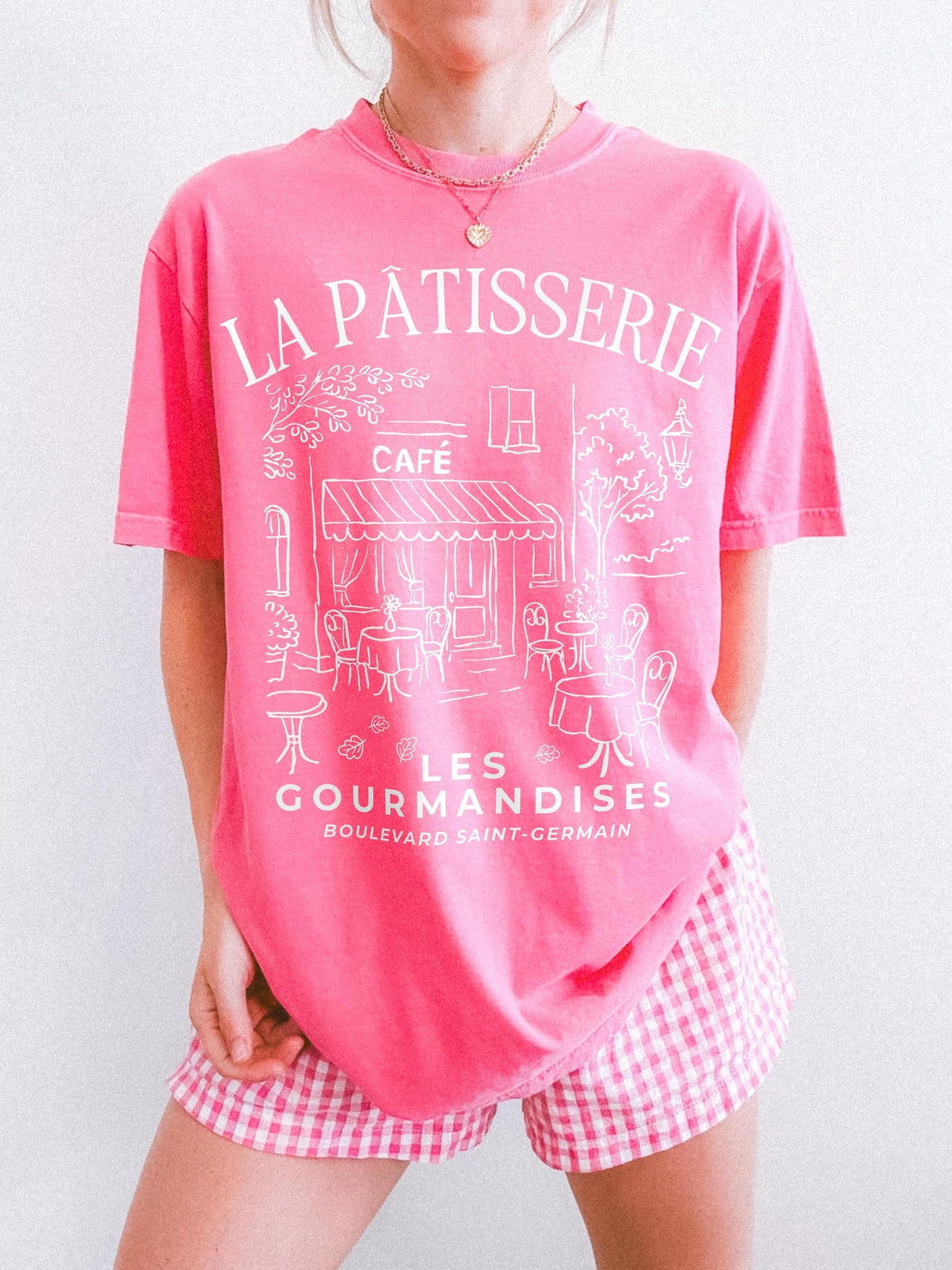 La Pâtisserie T-Shirt – French Café Aesthetic Graphic Tee