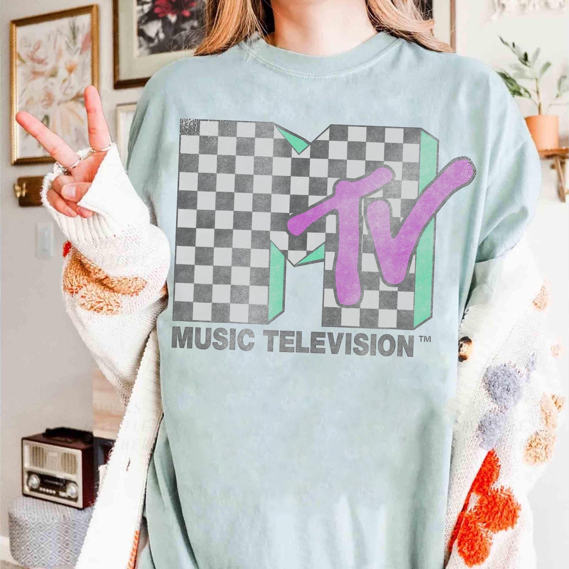 Retro Checkered Distressed Music Logo Graphic T-Shirt - Vintage 80s 90s Tee