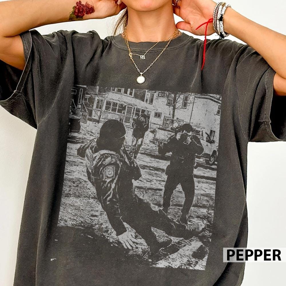 Minneapolis Resist No ICE Vintage T-Shirt – Immigration Justice Protest Tee