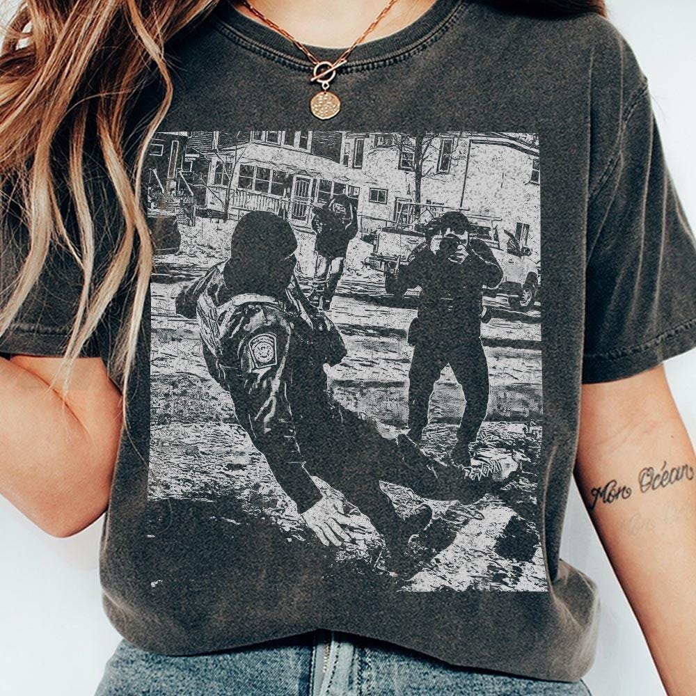Minneapolis Resist No ICE Vintage T-Shirt – Immigration Justice Protest Tee