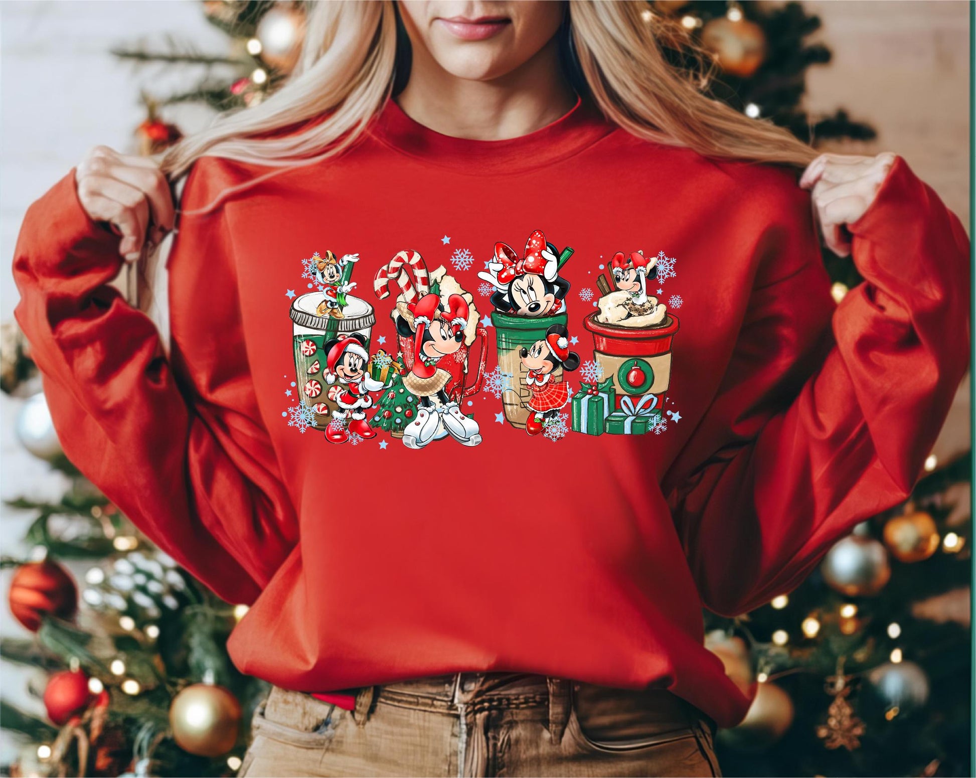 Minnie Christmas Shirt – Cute Christmas Coffee T-Shirt for Holiday Family Trips