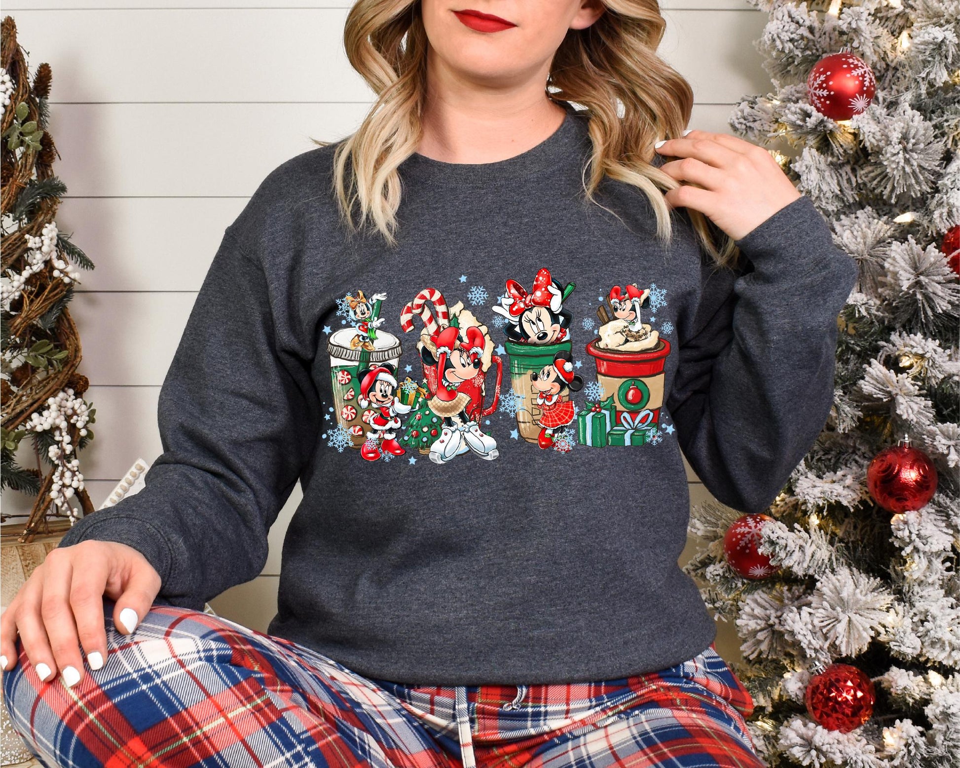 Minnie Christmas Shirt – Cute Christmas Coffee T-Shirt for Holiday Family Trips