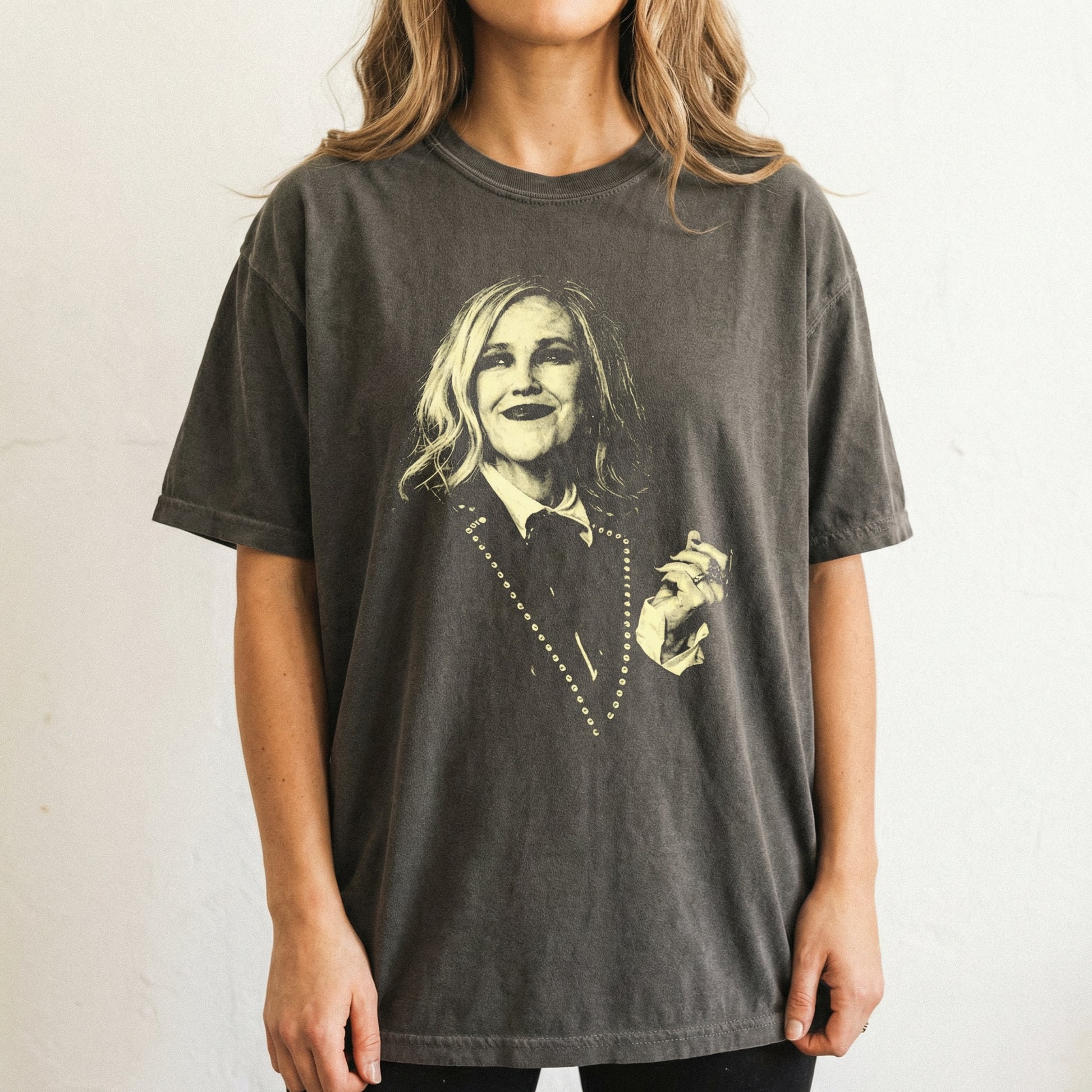 Moira Inspired Graphic T-Shirt – Iconic Retro Style Tee – Pop Culture Tribute Shirt