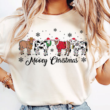 Mooey Christmas Cow Shirt – Funny Merry Christmas Tee, Cute Xmas Holiday Gift