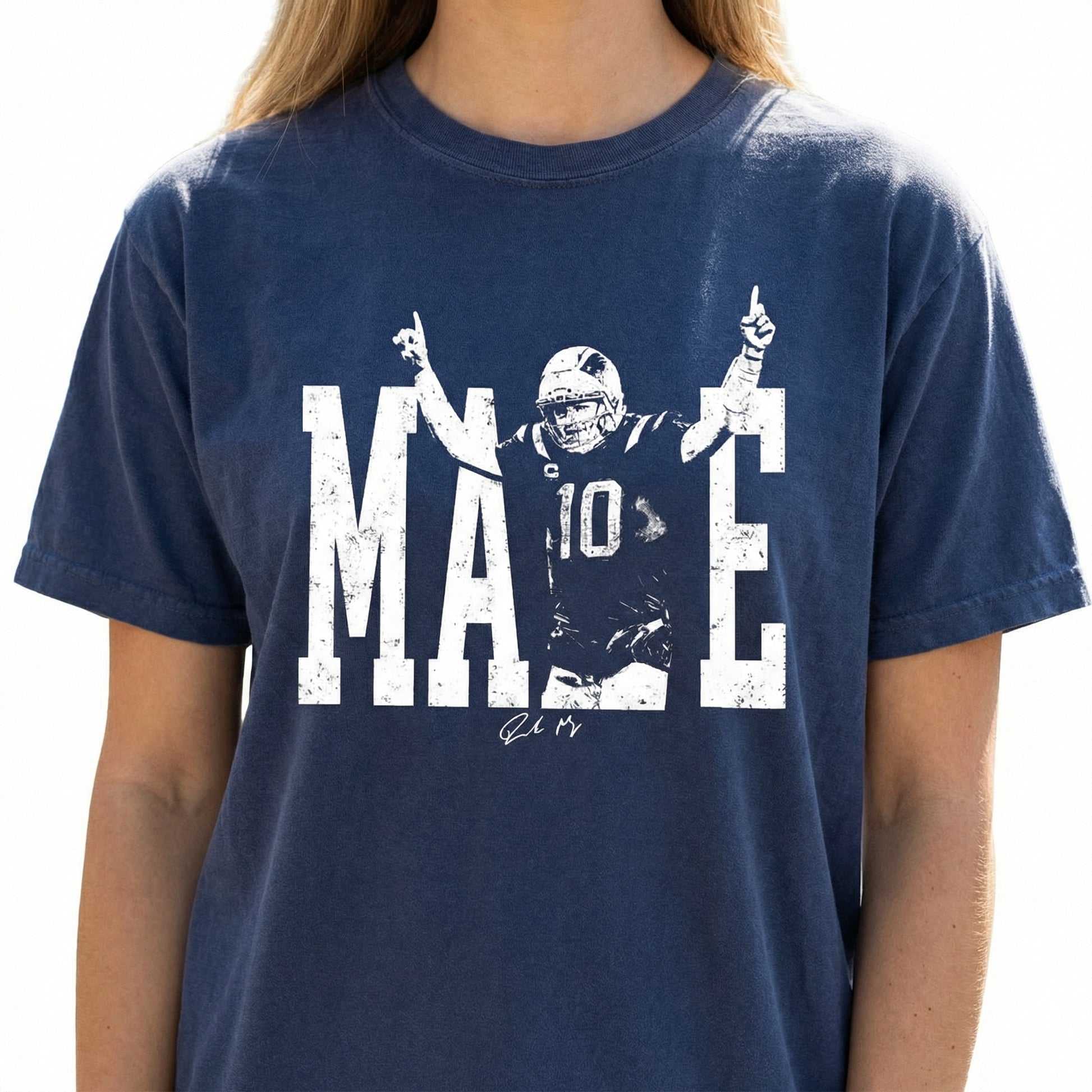New England Male Football Vintage Graphic T-Shirt – Classic Pro Football Fan Tee