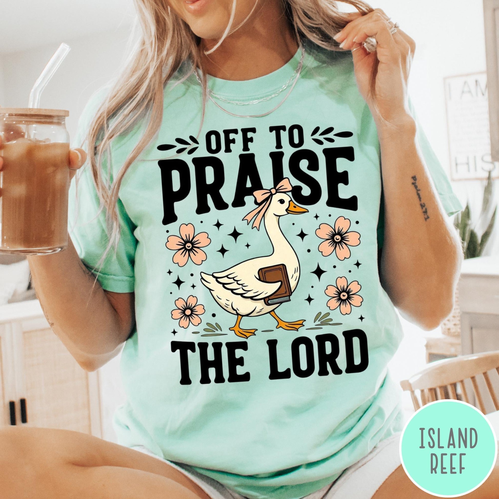 Off to Praise the Lord Goose Shirt – Christian Faith Graphic Tee – Church Religious T-Shirt