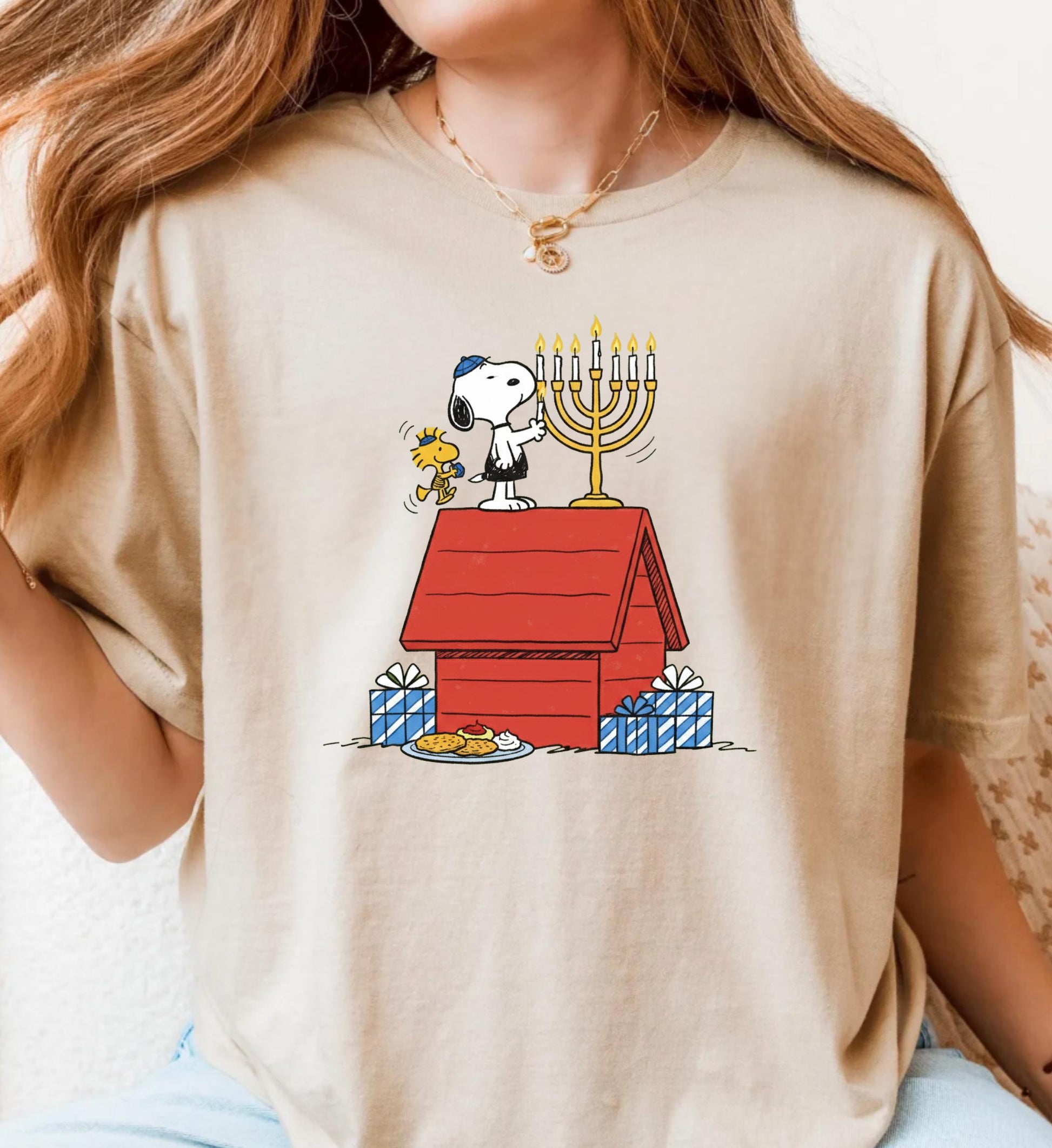Peanuts Hanukkah T-Shirt – Vintage Snoopy Jewish Holiday Graphic Shirt