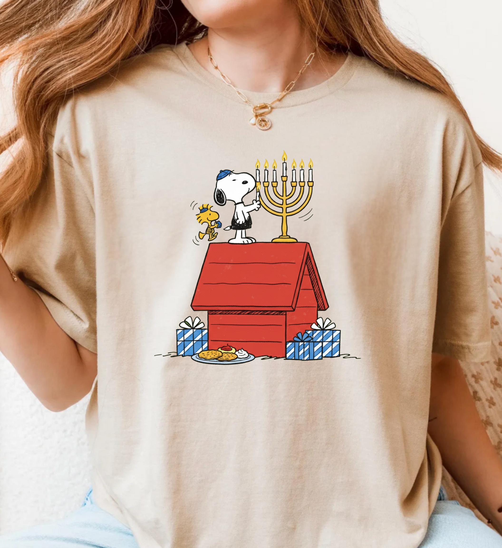 Peanuts Hanukkah T-Shirt – Vintage Snoopy Jewish Holiday Graphic Shirt