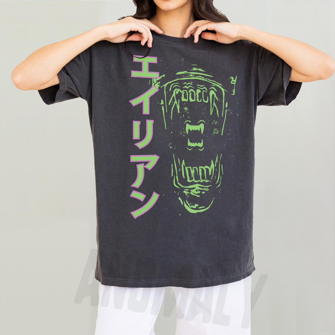 Retro Alien Xenomorph T-Shirt – Japanese Horror Movie Graphic Tee