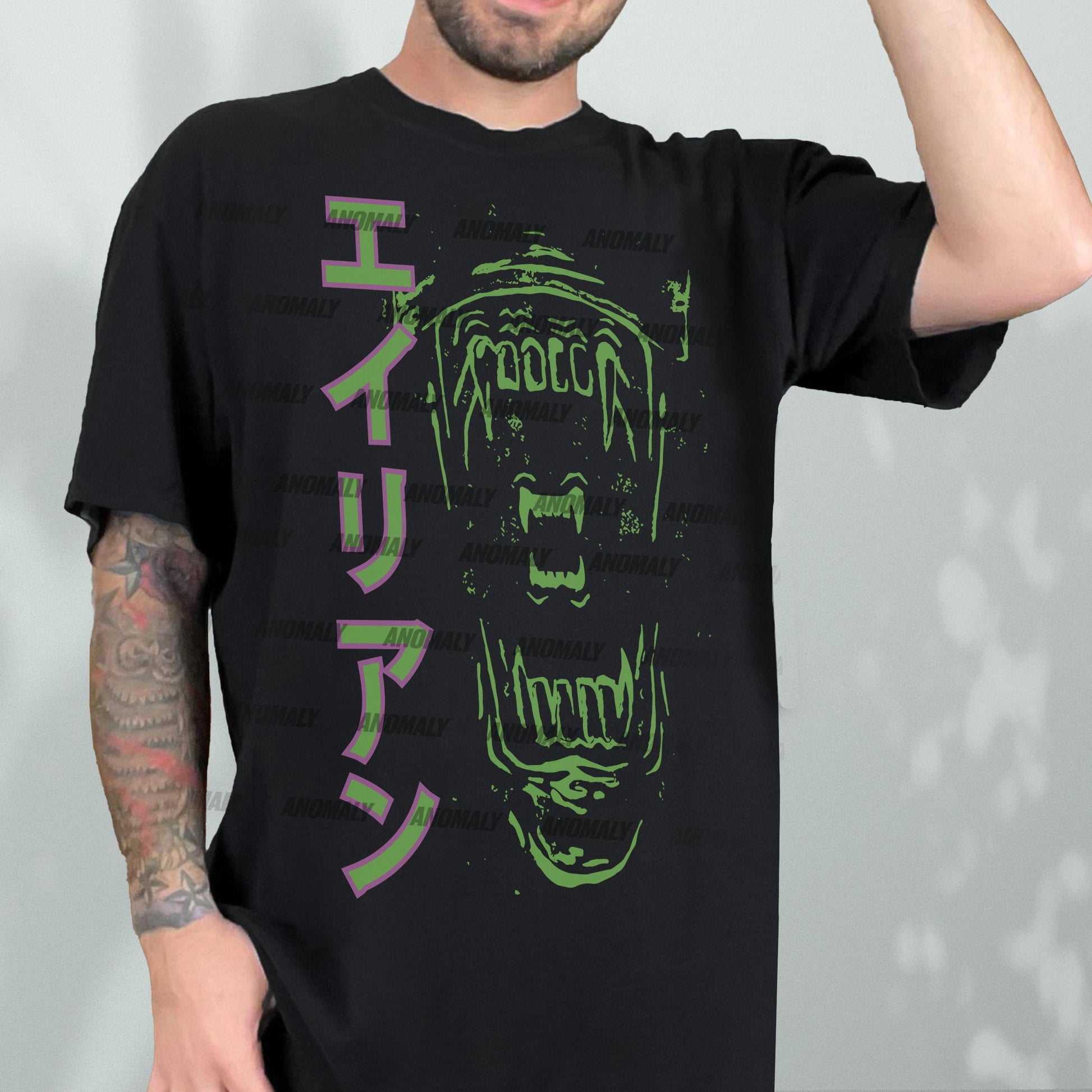 Retro Alien Xenomorph T-Shirt – Japanese Horror Movie Graphic Tee