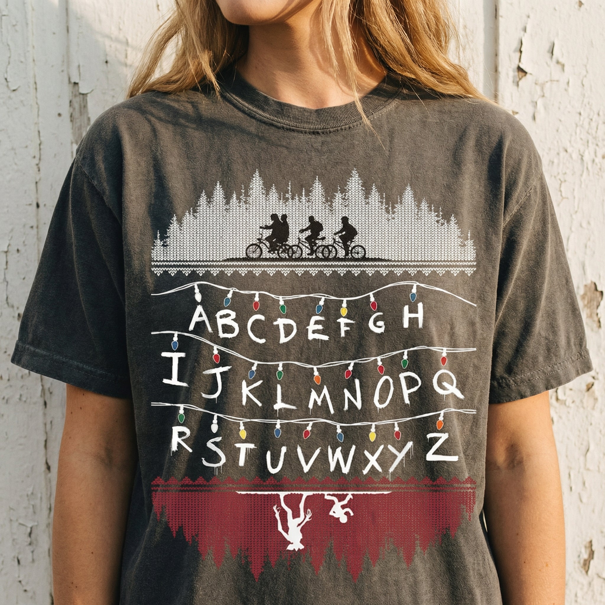 Retro Christmas Lights Graphic Shirt – 80s Sci-Fi Inspired Fan Art Tee